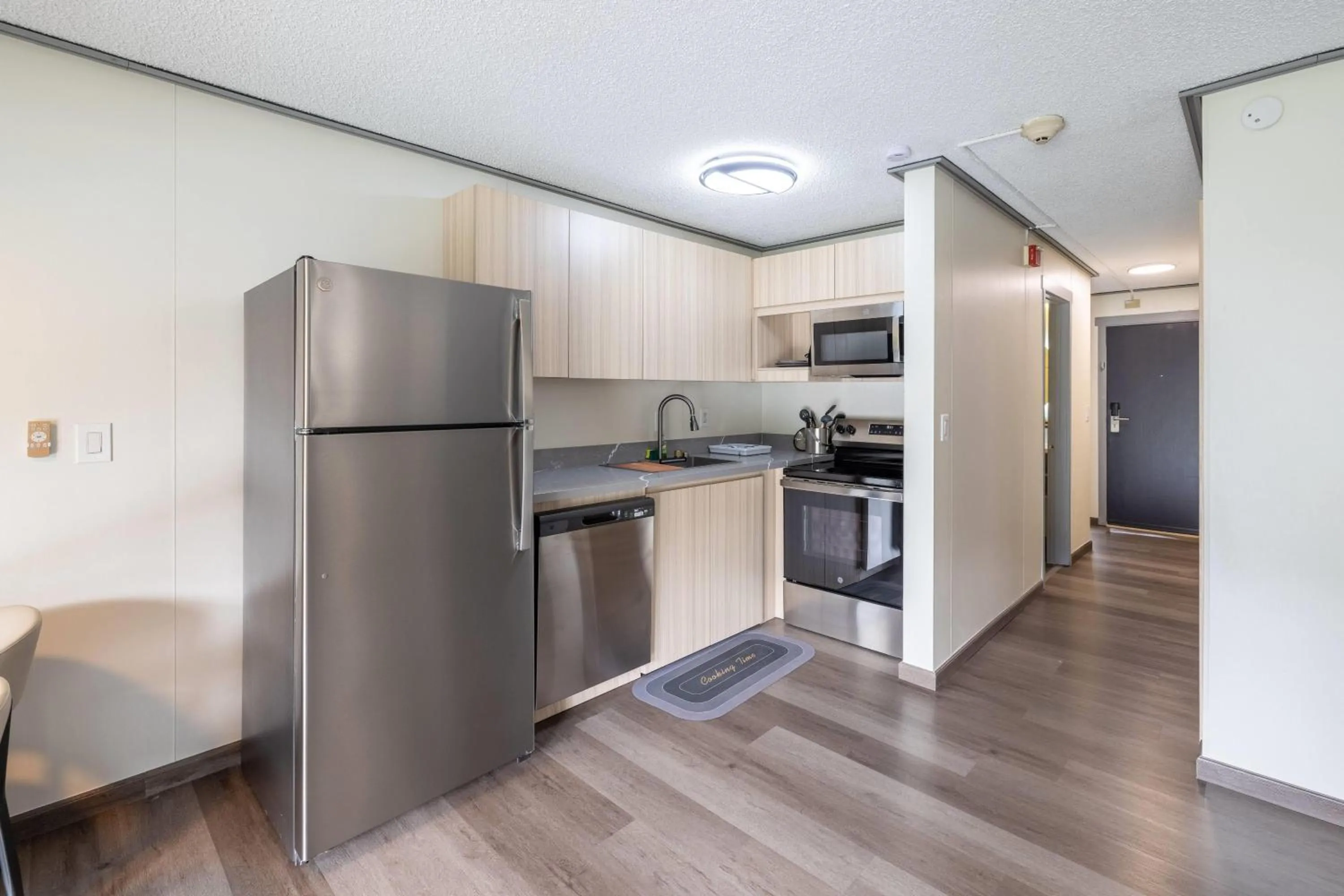 Photo of the whole room in Interurban Suites Hotel, a Dazzler Select by Wyndham