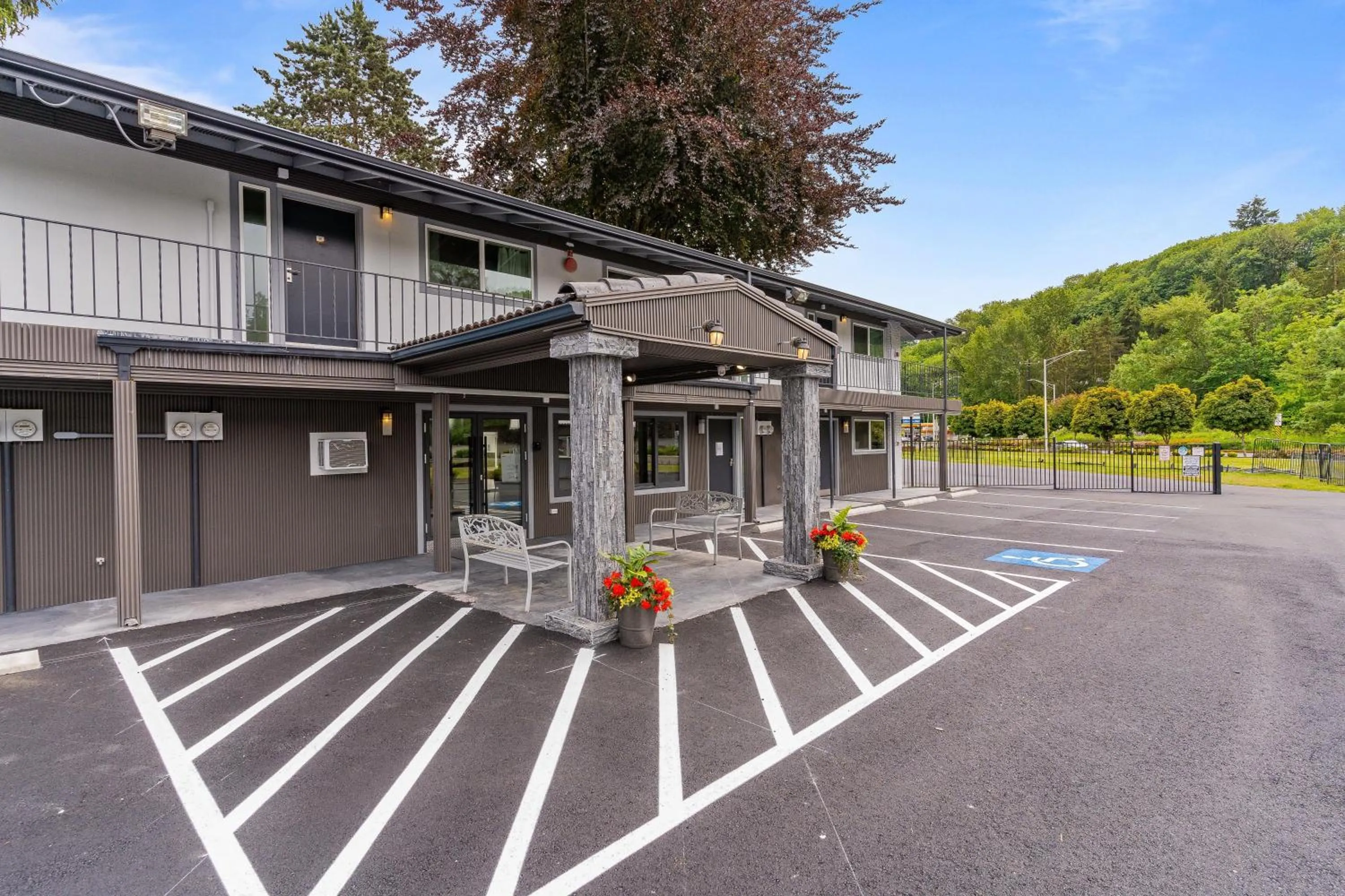 Interurban Suites Hotel, a Dazzler Select by Wyndham