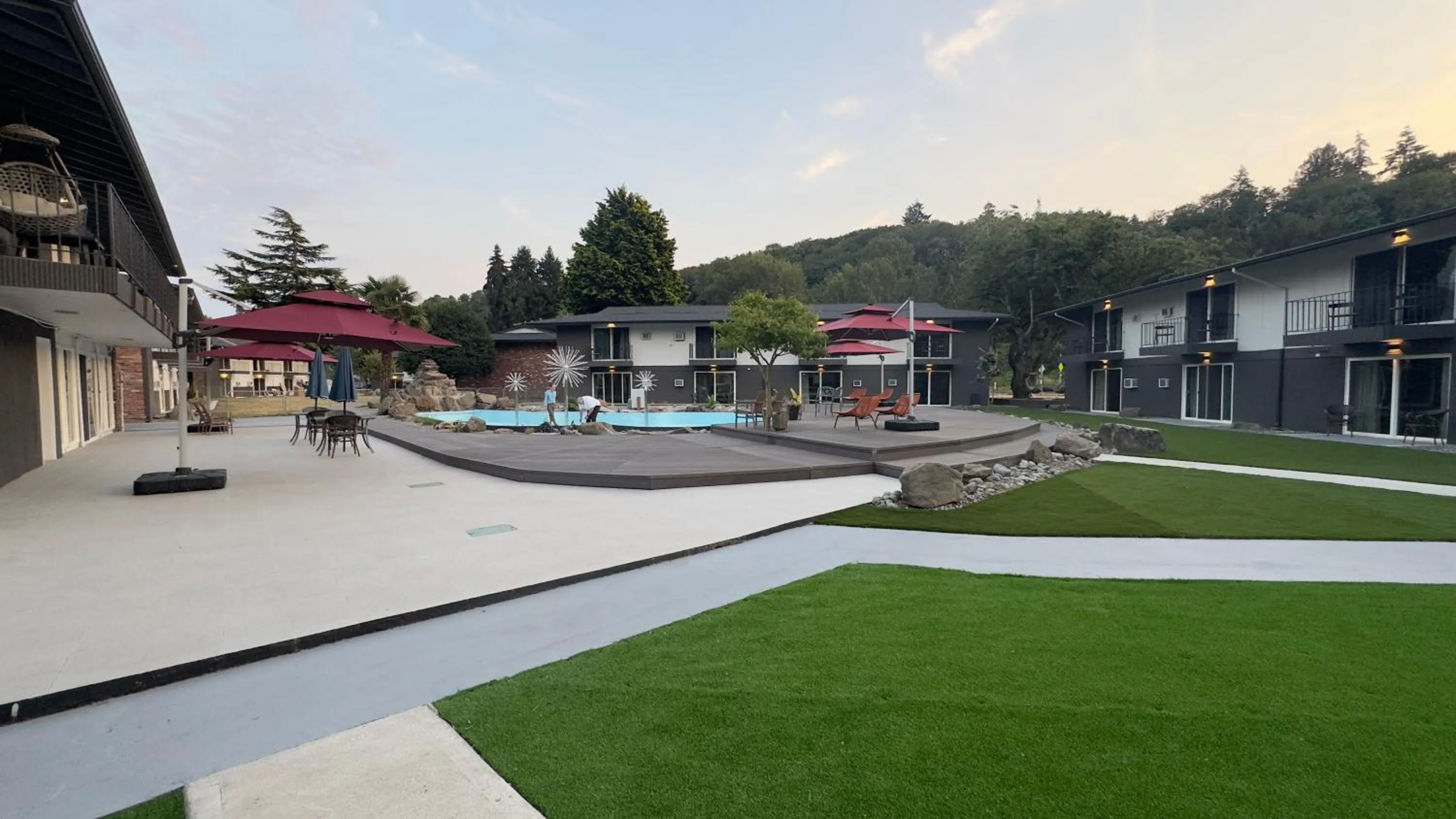 Property building in Interurban Suites Hotel