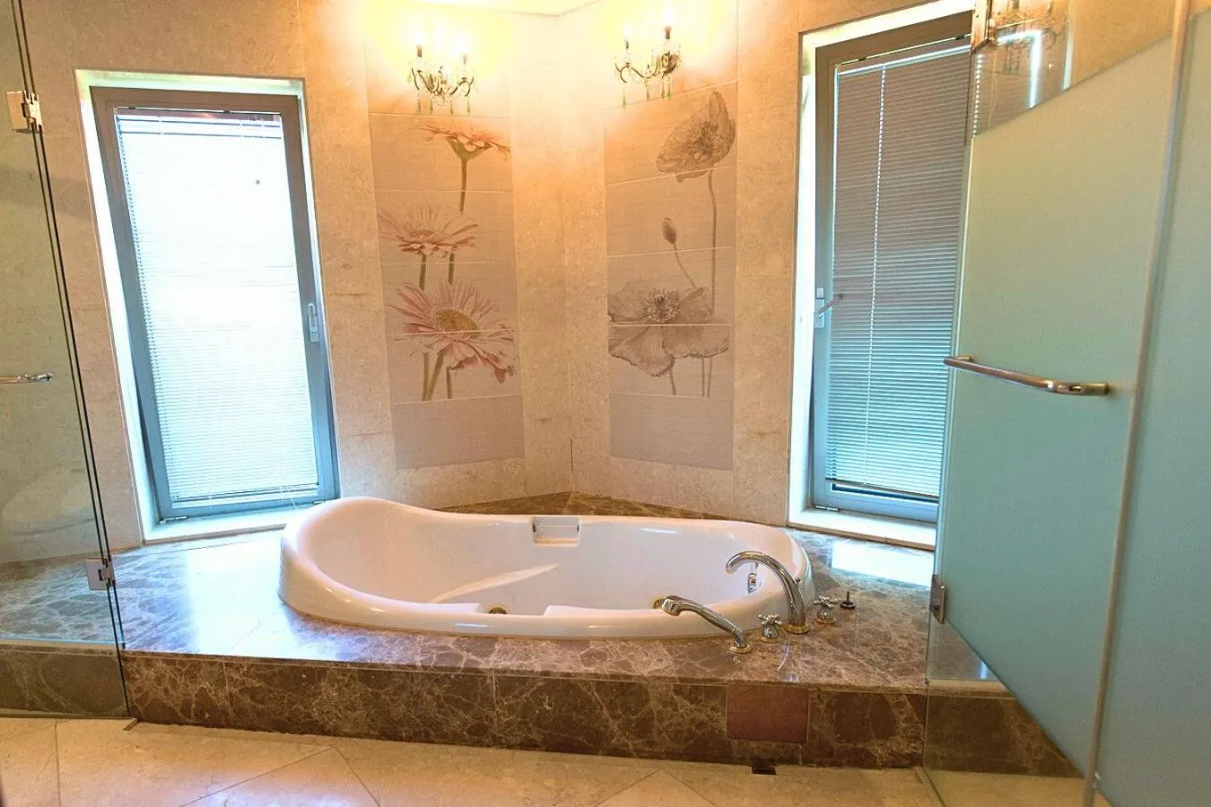 Hot Tub in Le comte bleu