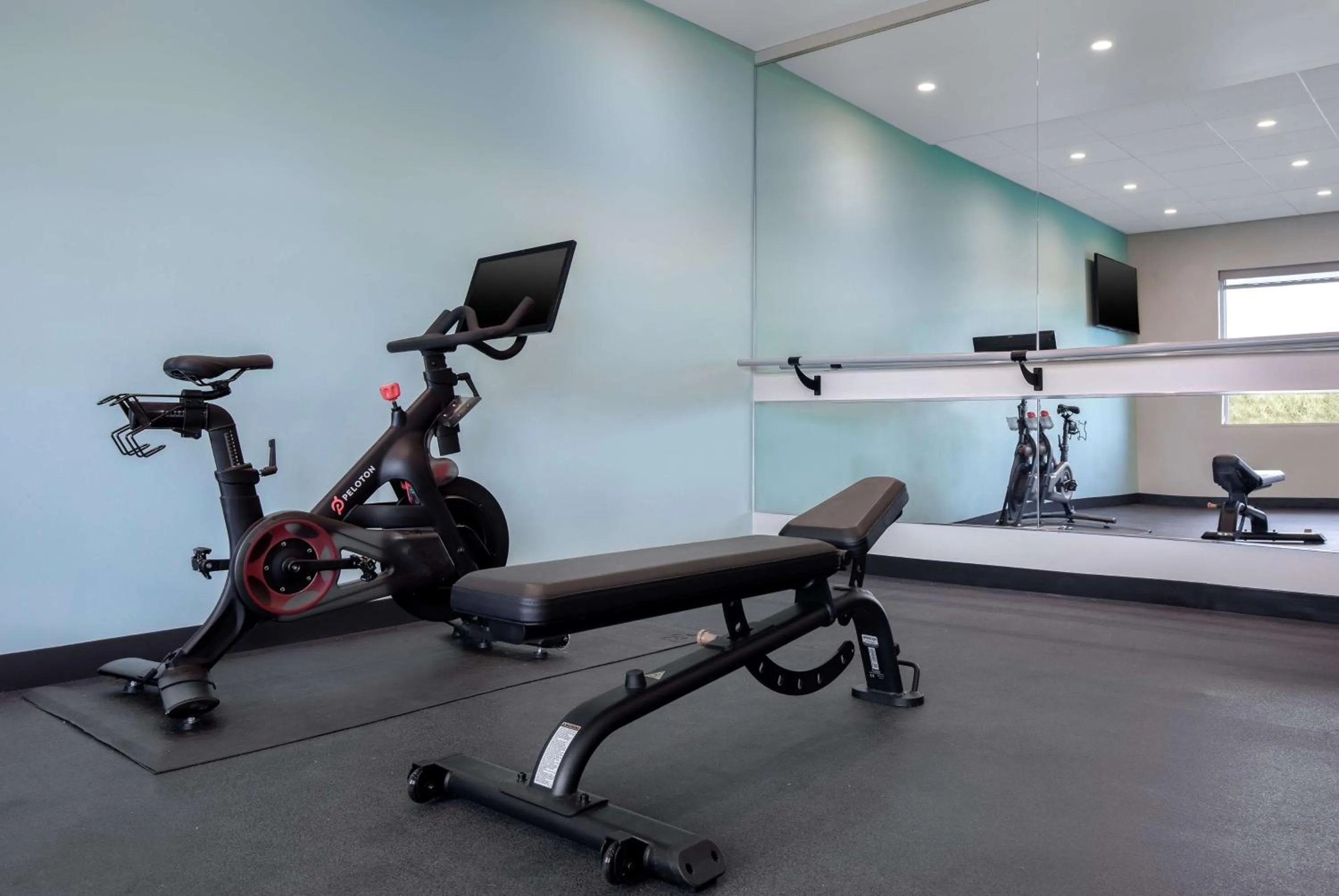 Fitness centre/facilities in Tru By Hilton Anderson