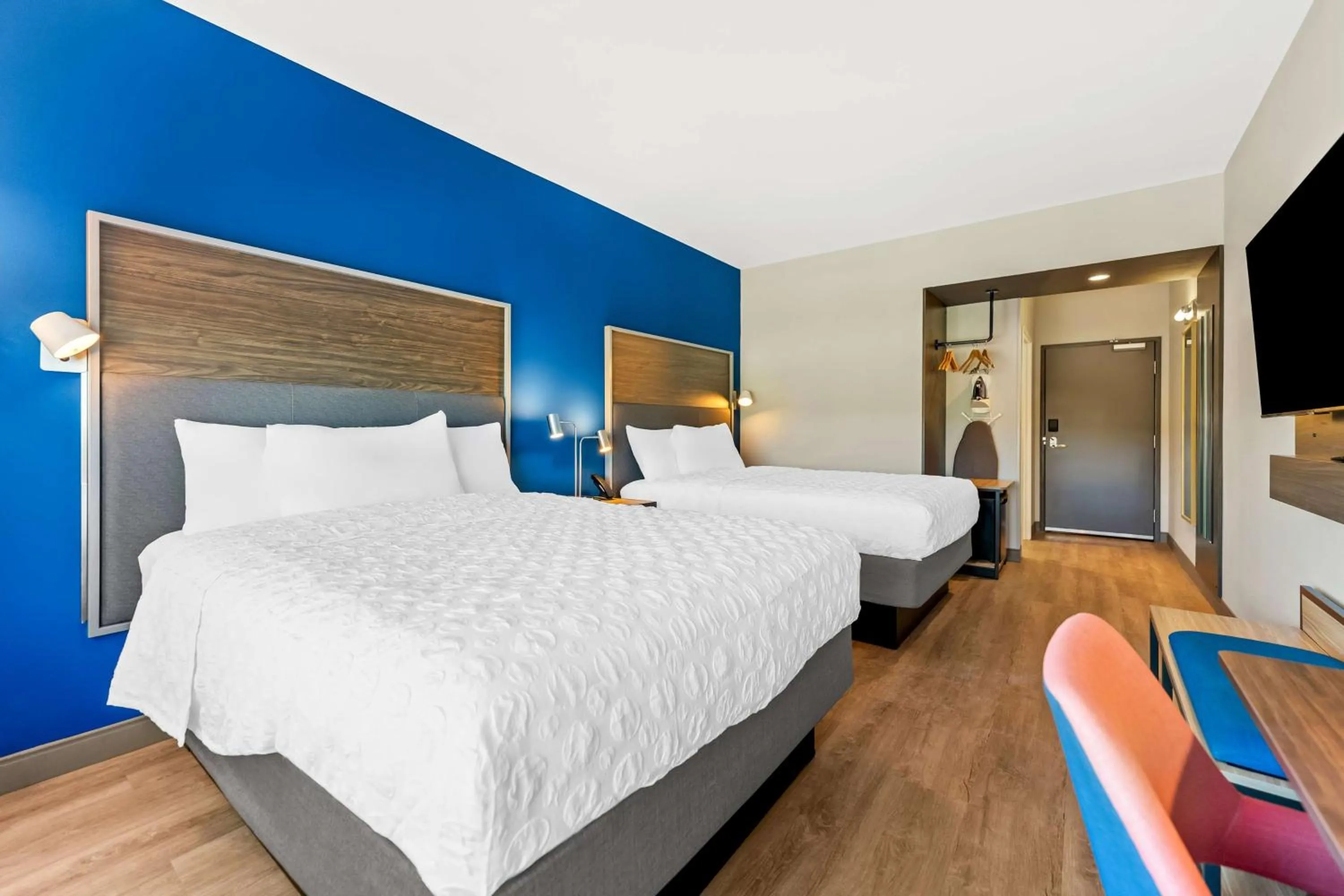 Bed in Tru By Hilton Dixon