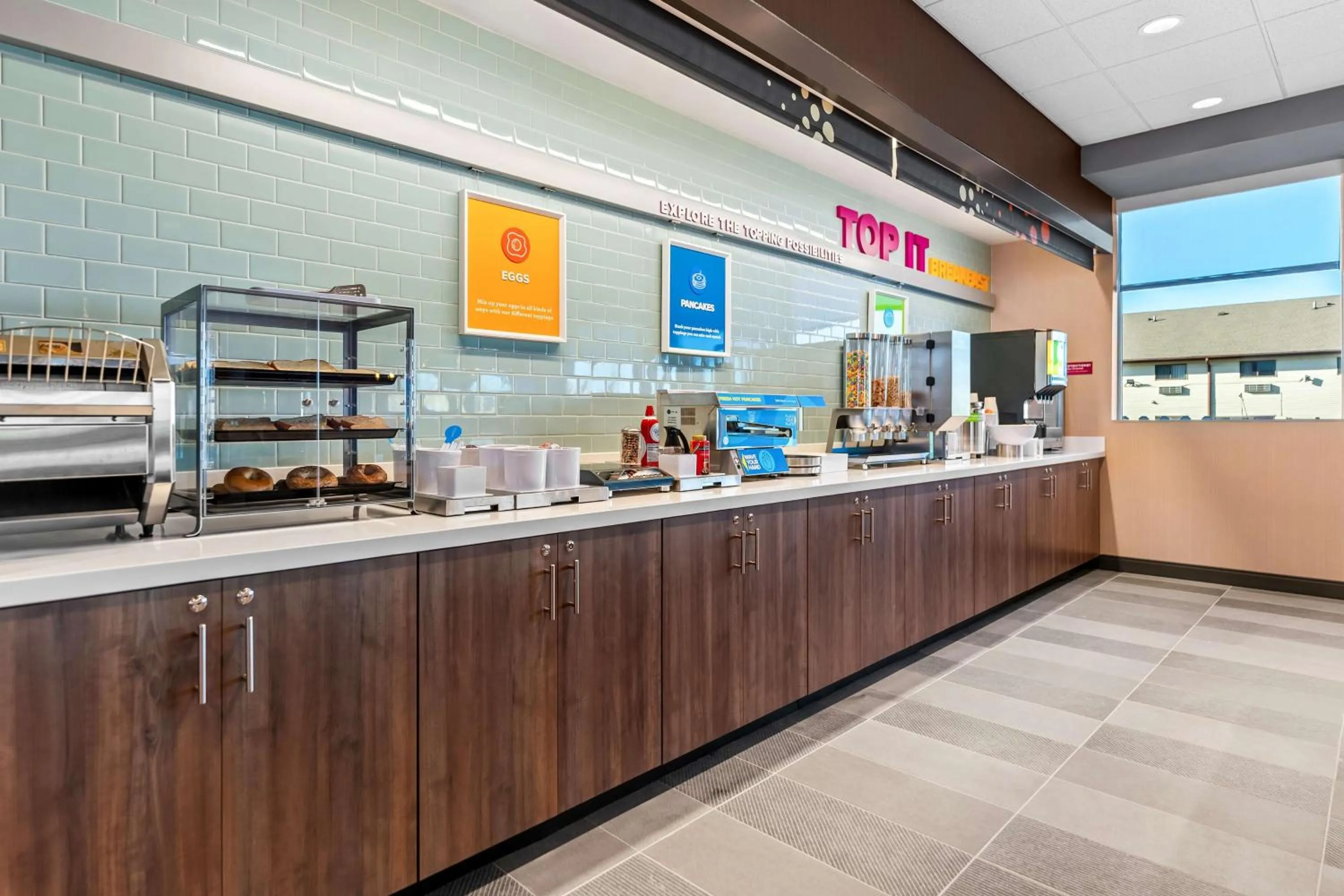 Breakfast in Tru By Hilton Dixon