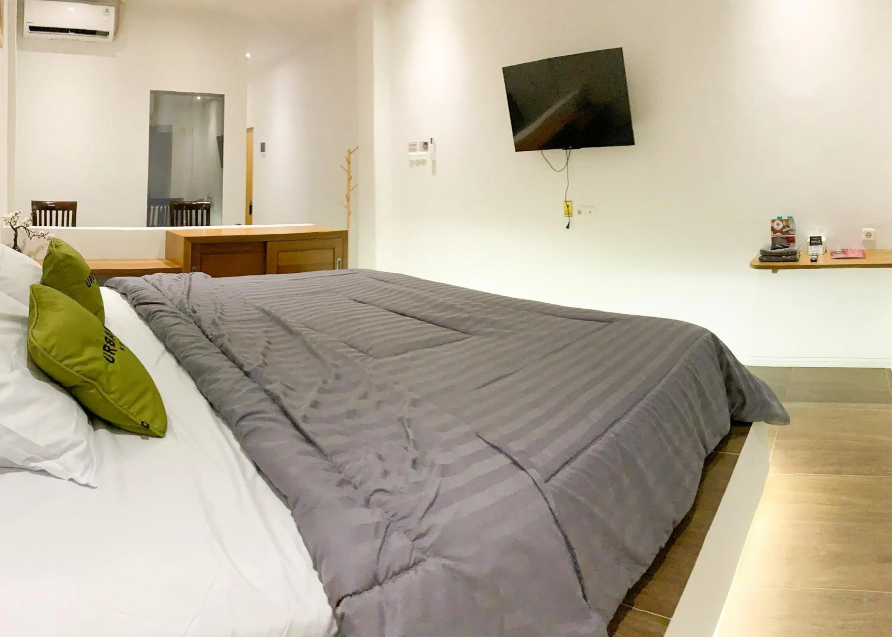 Bed in Urbanview House of IKIGAI