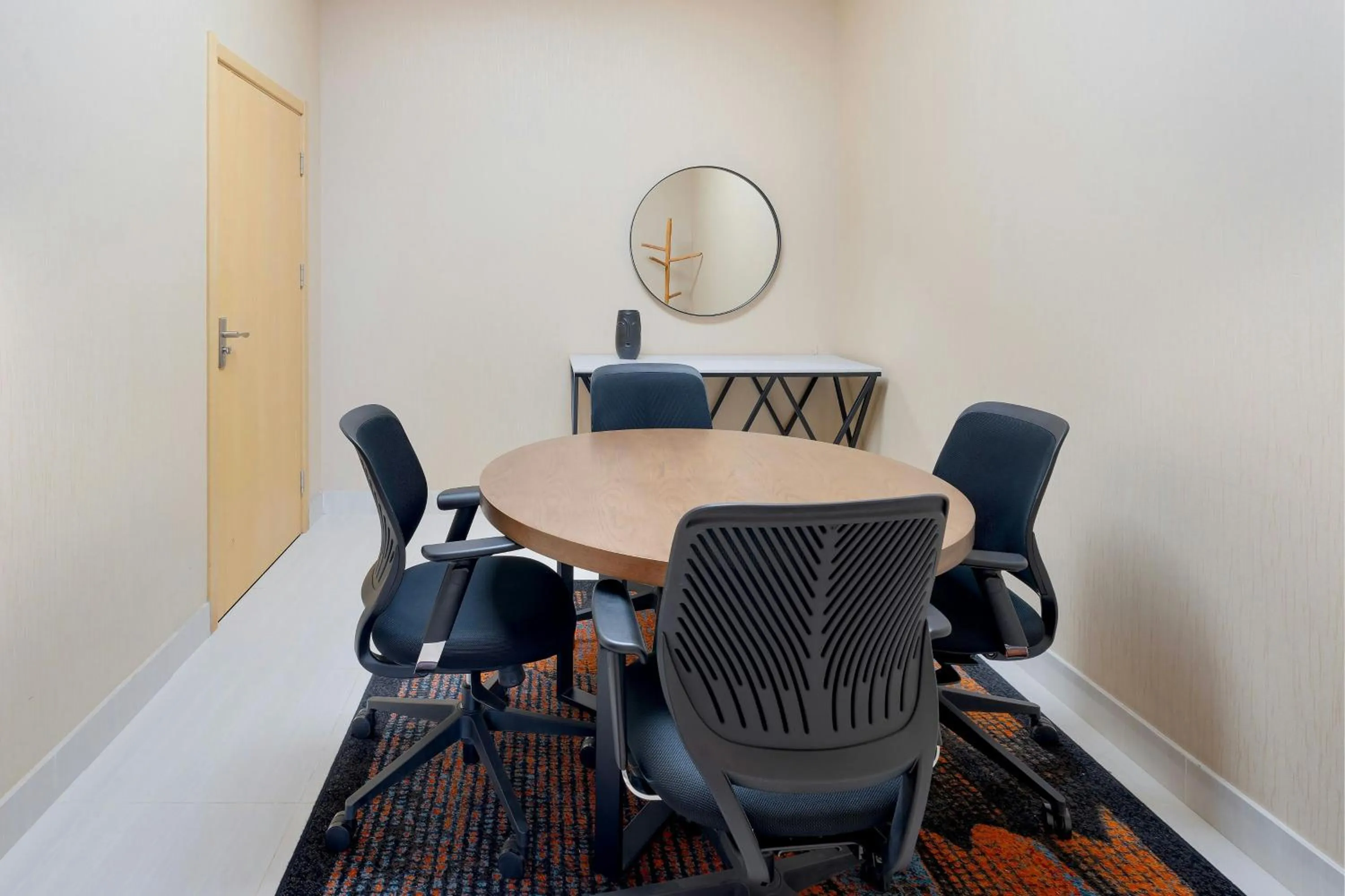 Meeting/conference room in Protea Hotel by Marriott Lusaka International Airport