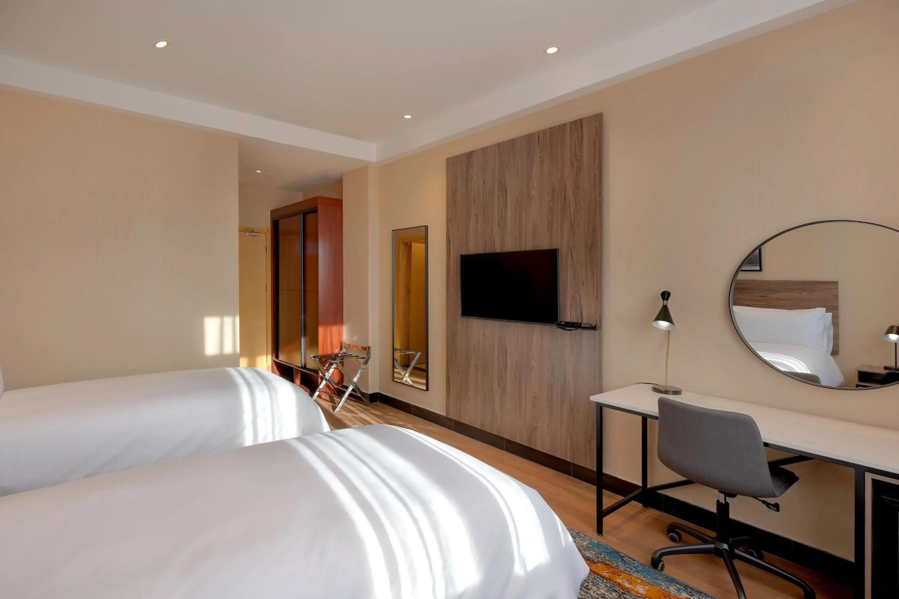 Photo of the whole room, Bed in Protea Hotel by Marriott Lusaka International Airport