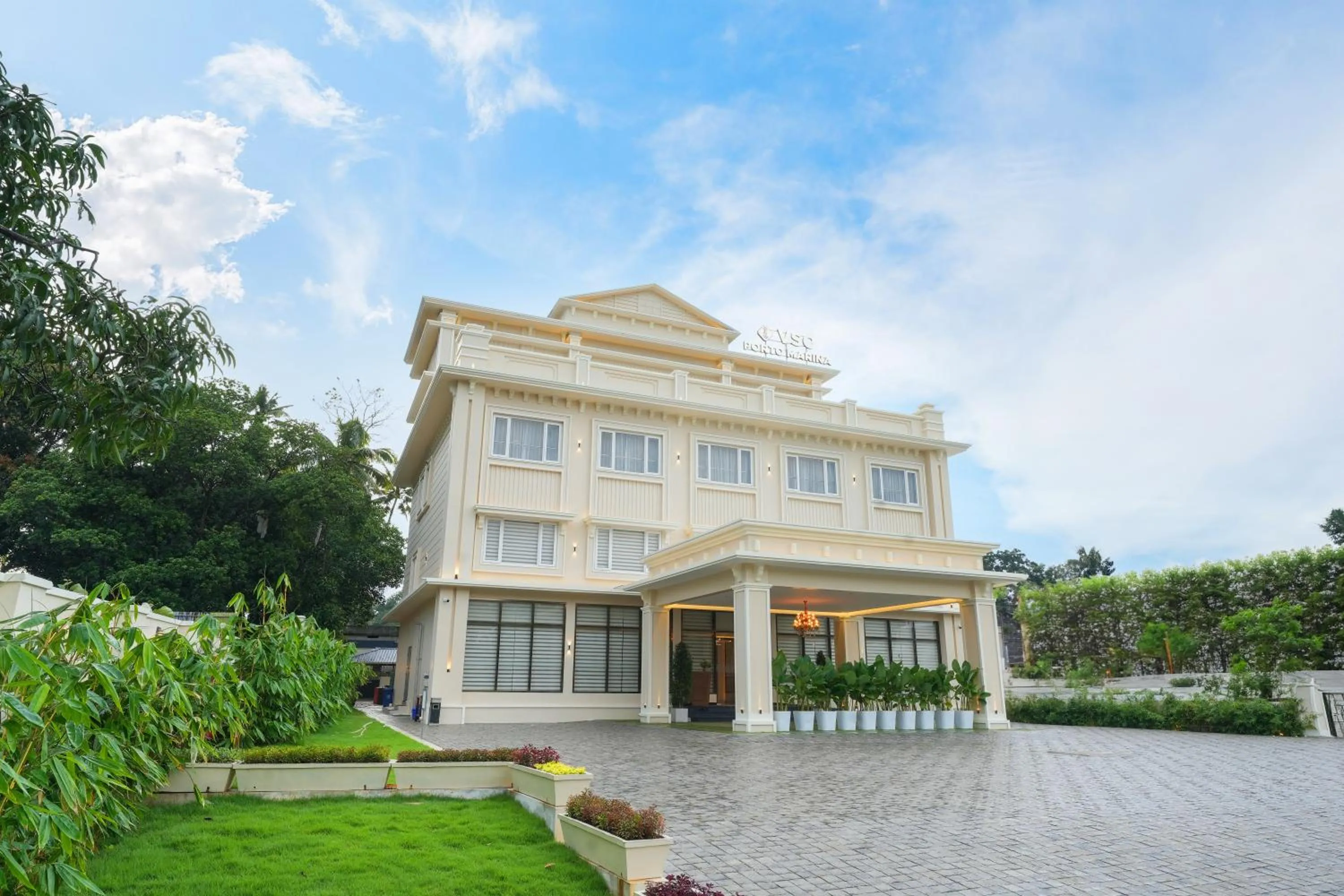 Property building in VSC Porto Marina