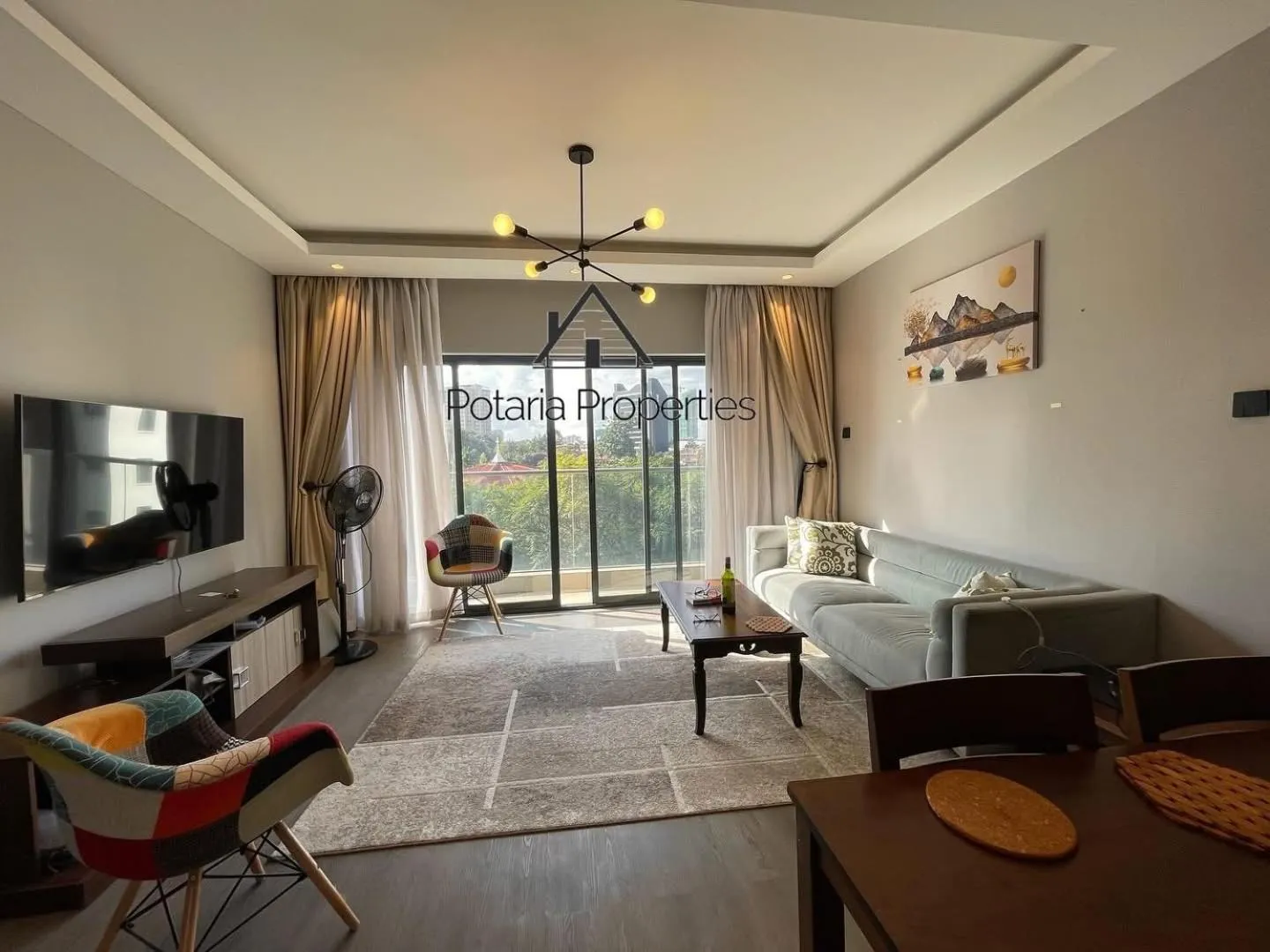 TV and multimedia in Escada Serviced Apartments