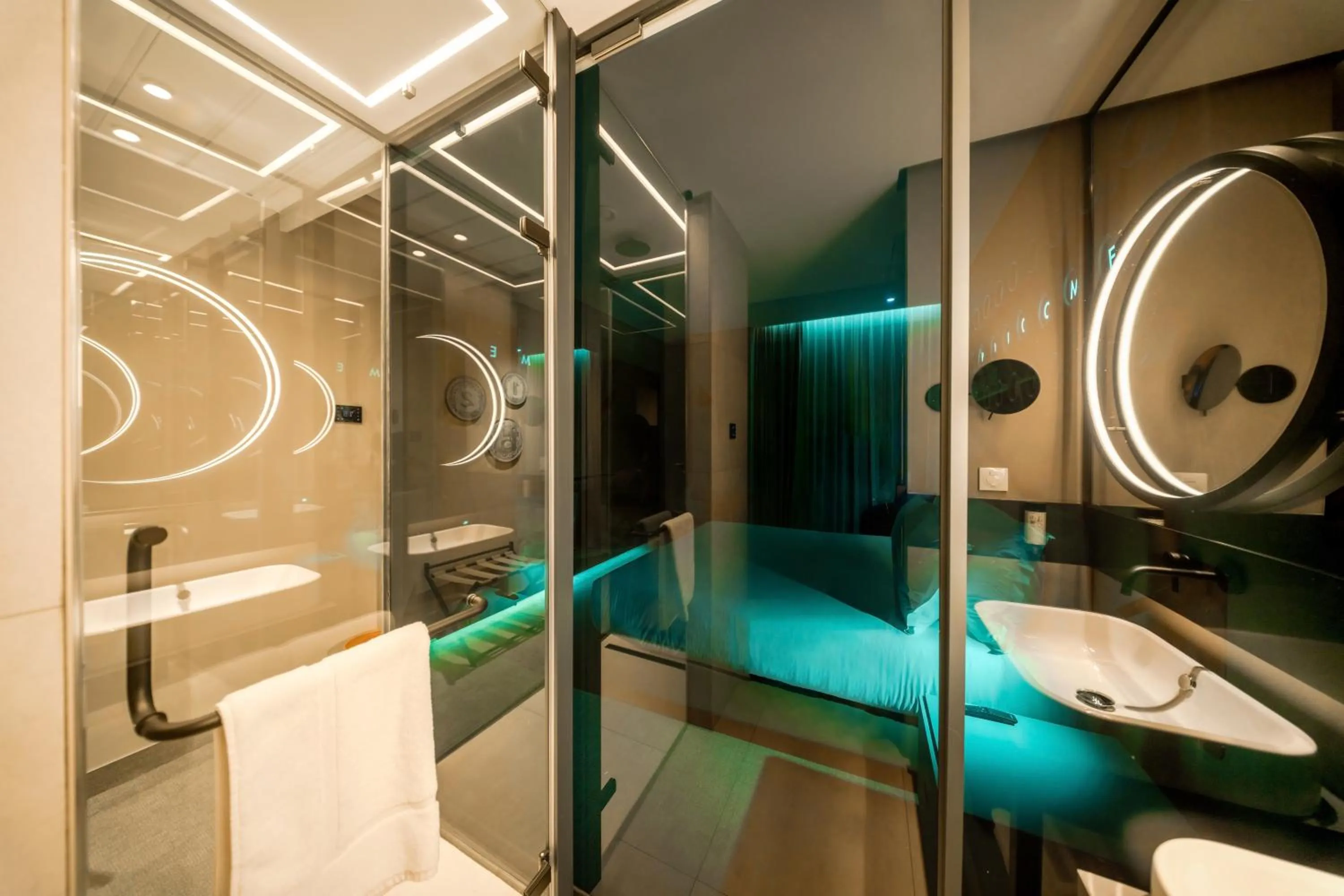 Shower in The NINE Lifestyle Experience