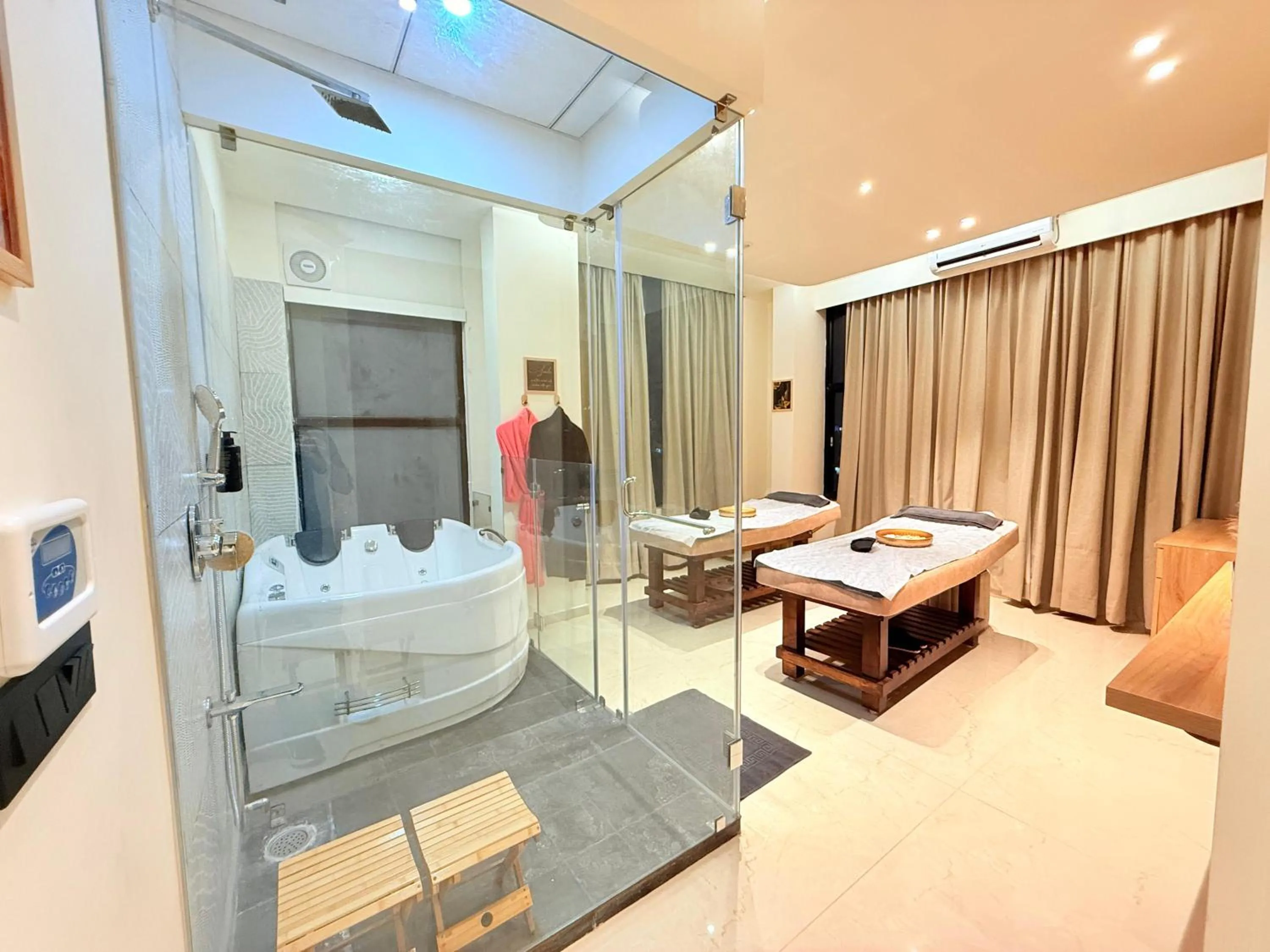 Spa and wellness centre/facilities, Bed in AK Castle Suites