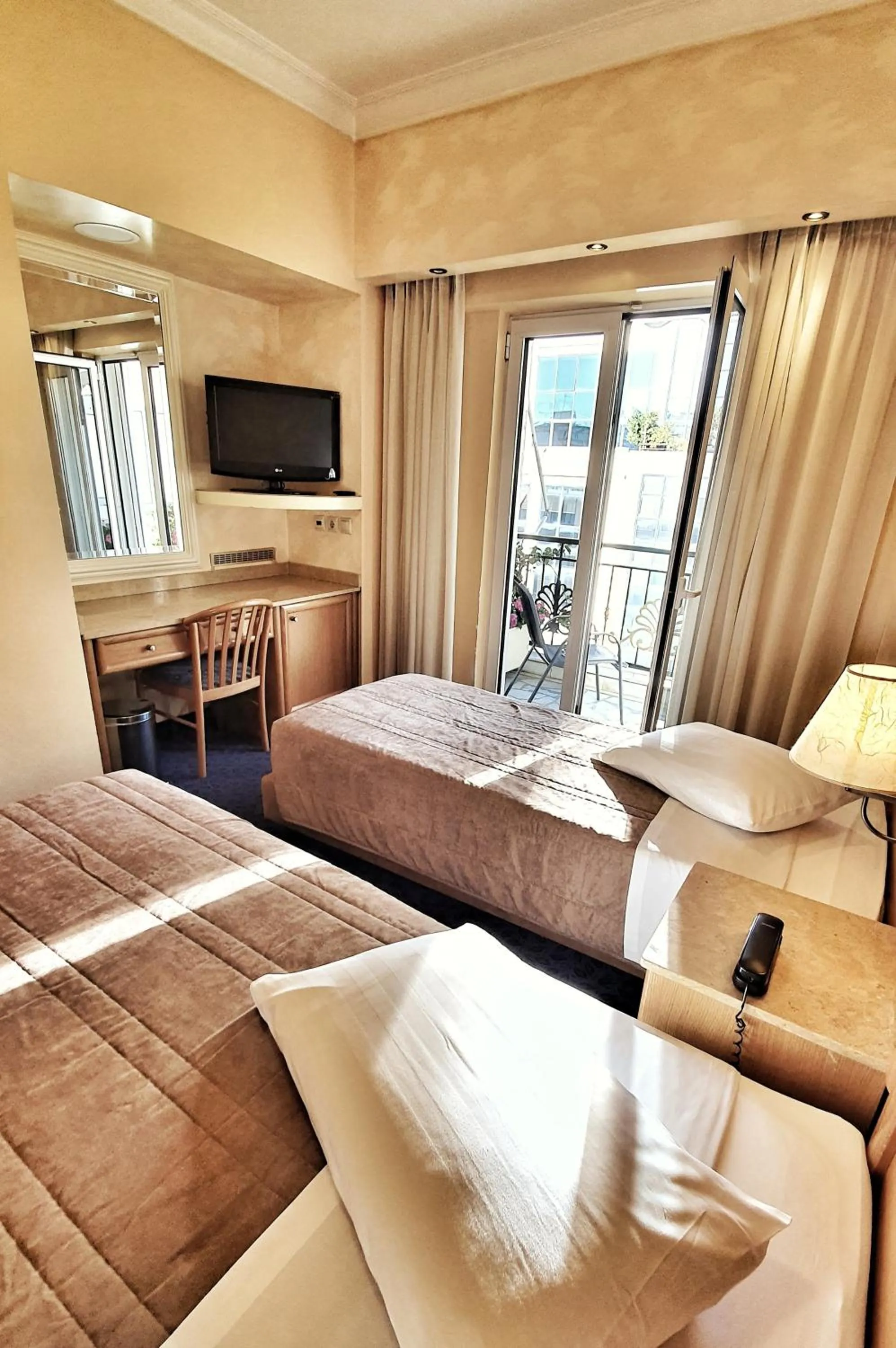 TV and multimedia, Bed in Noufara