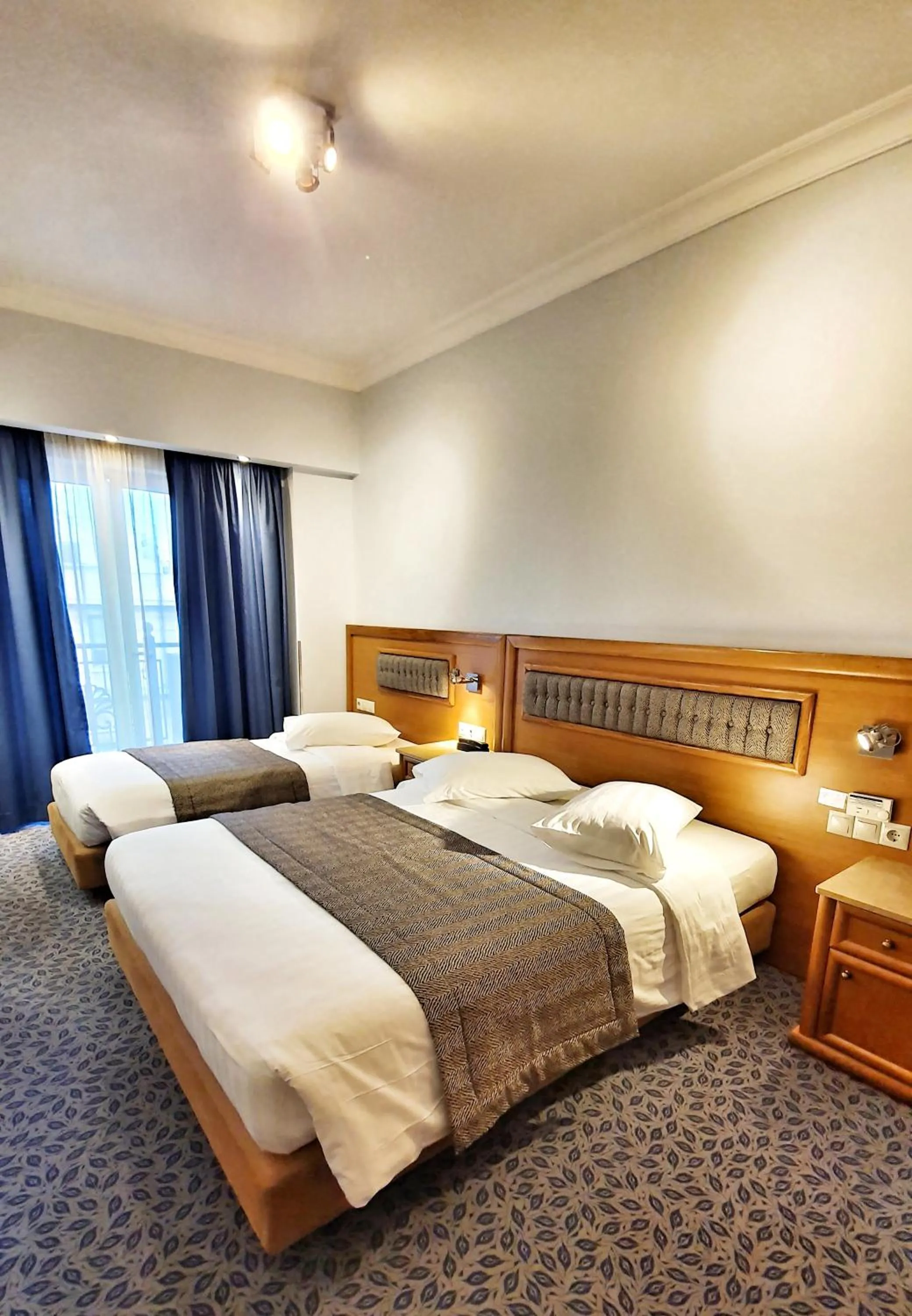 Photo of the whole room, Bed in Noufara