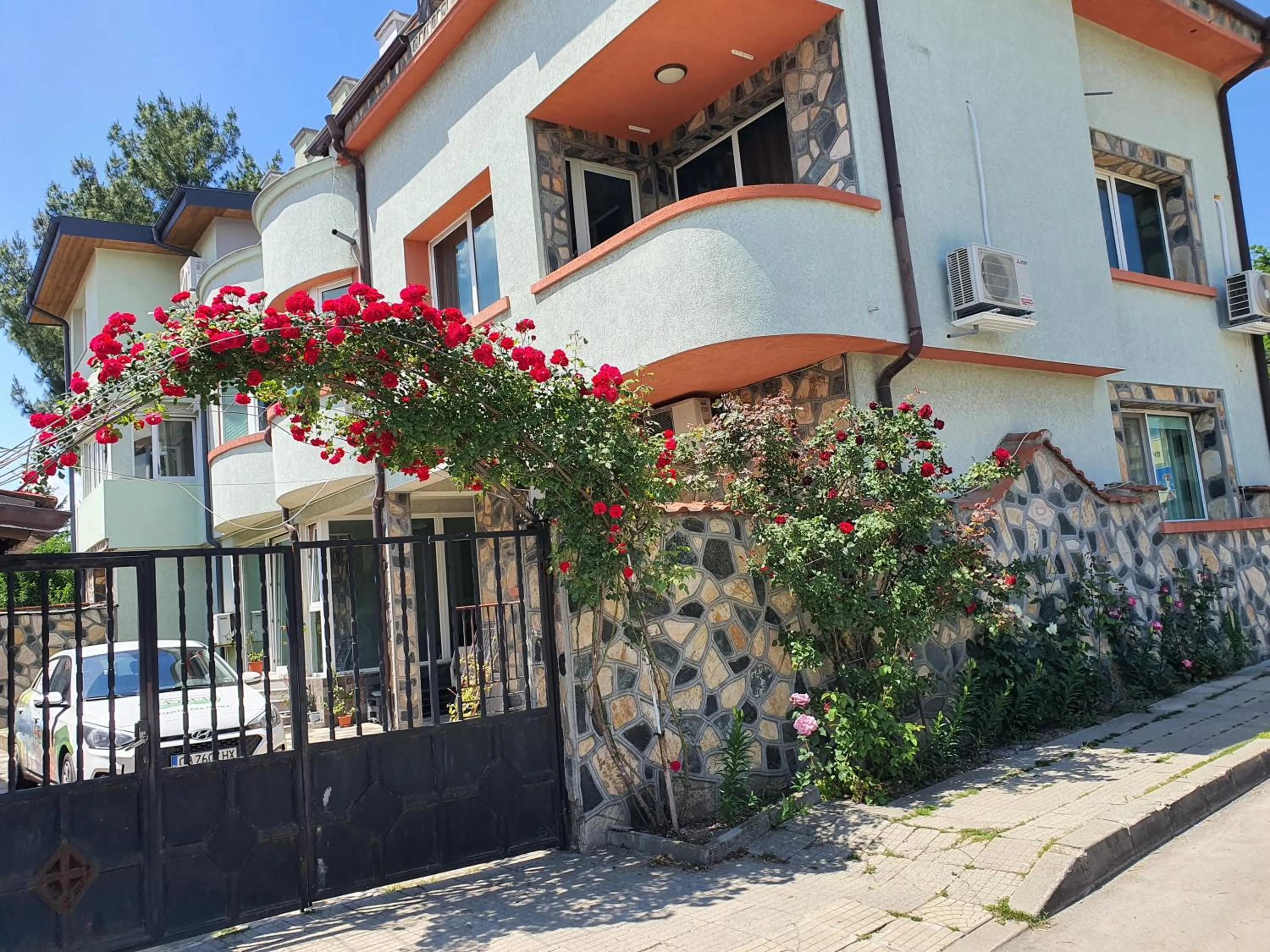 Apartment in АПАРТАМЕНТ ЗА ГОСТИ "Момчил''