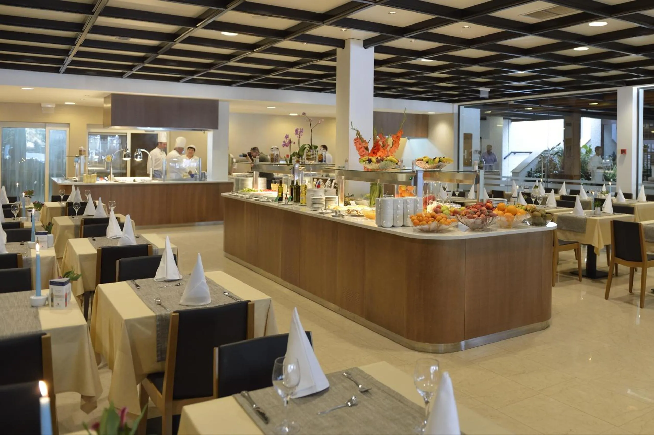 Restaurant/places to eat in Apartments Galijot Plava Laguna