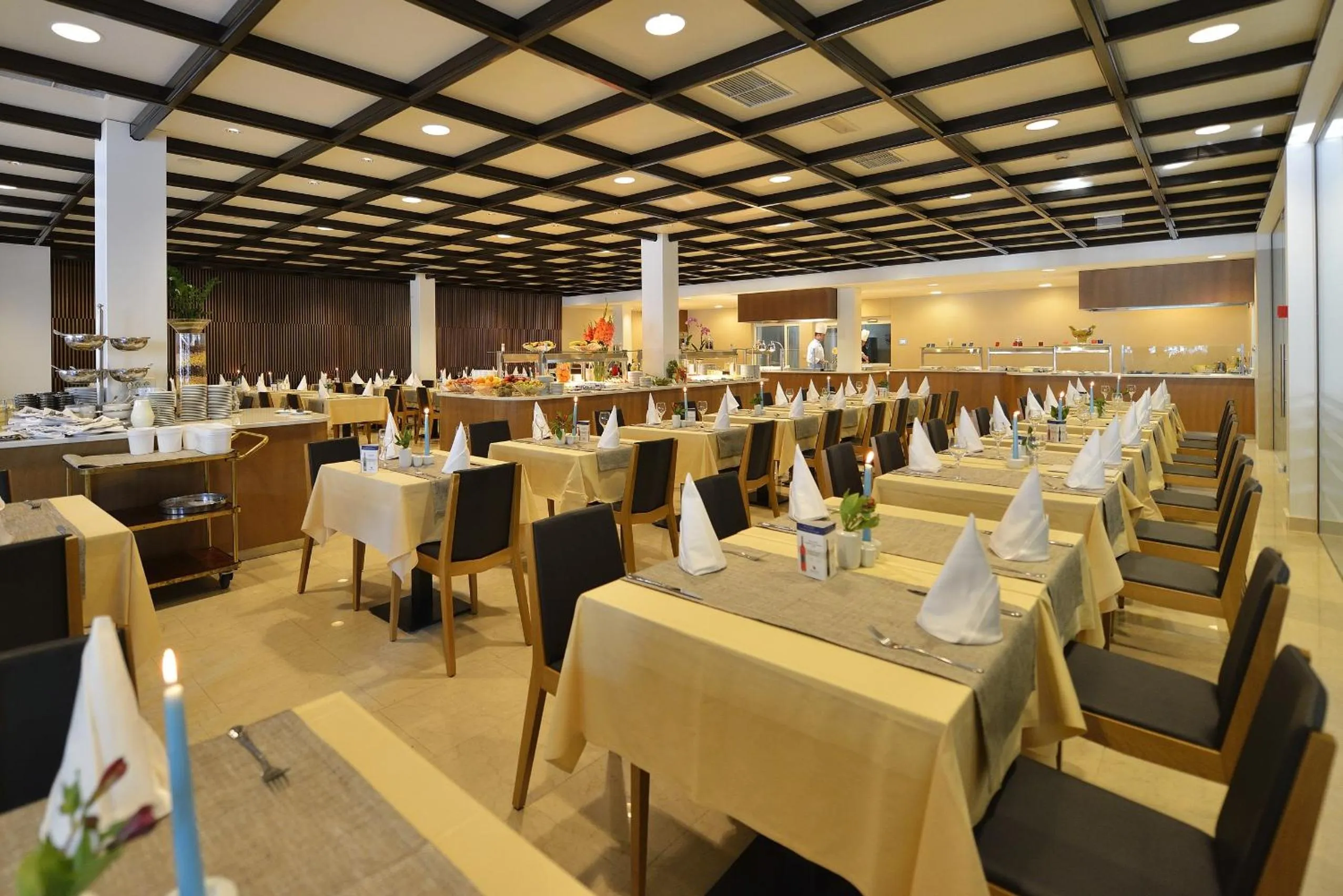 Restaurant/places to eat in Apartments Galijot Plava Laguna