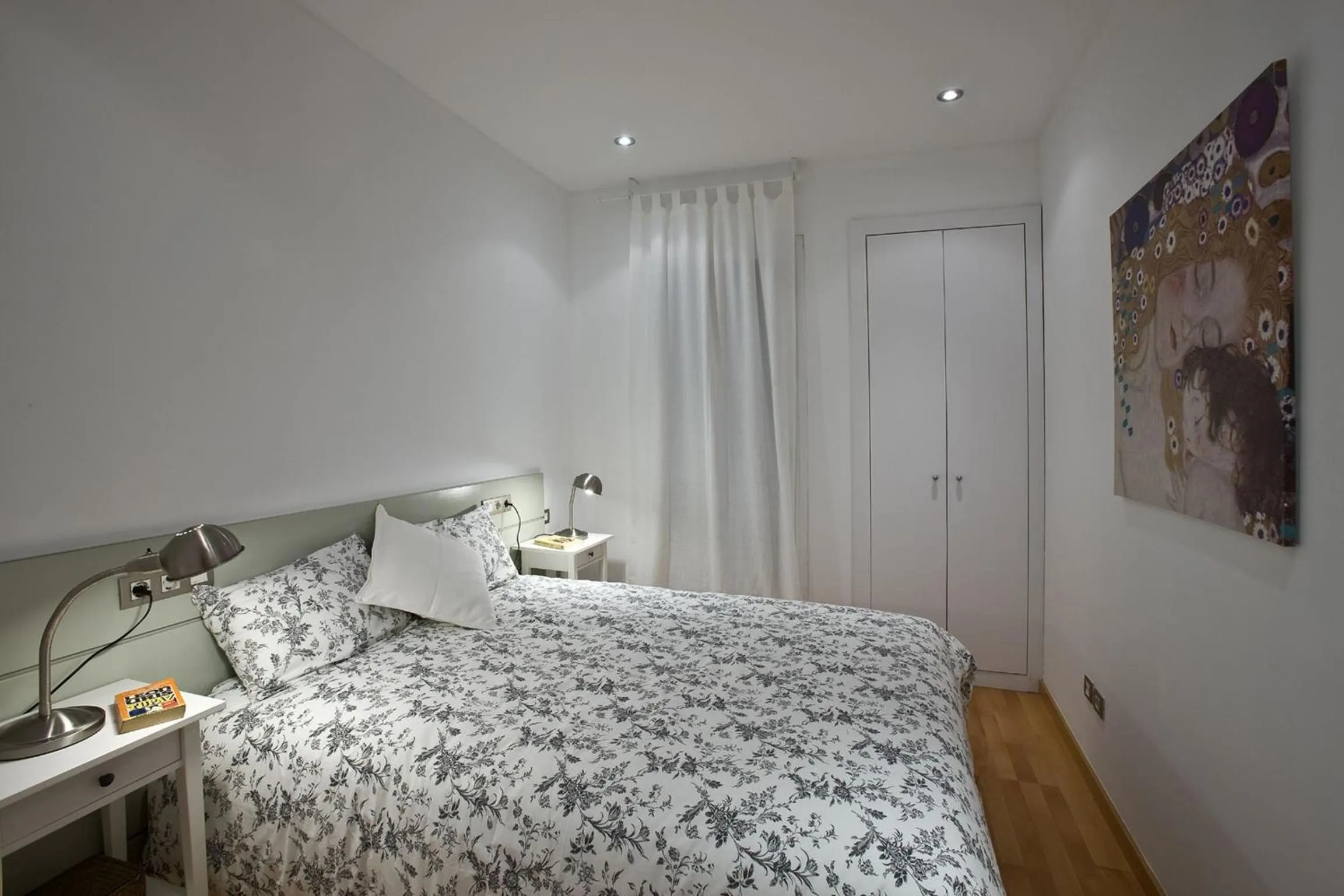 Bed in Flateli Llúria