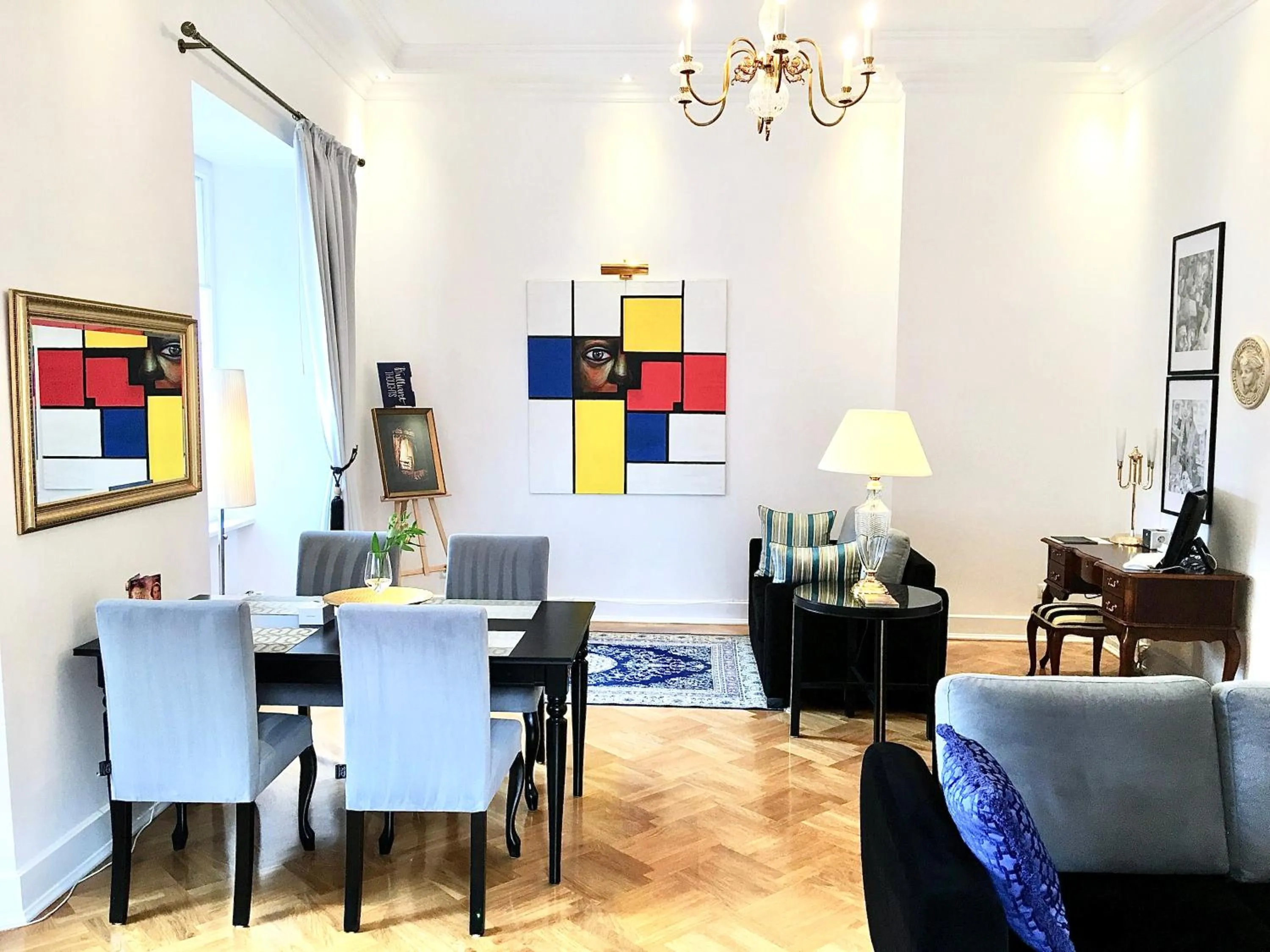 Dining area in MONDRIAN Luxury Suites & Apartments Market Square IV
