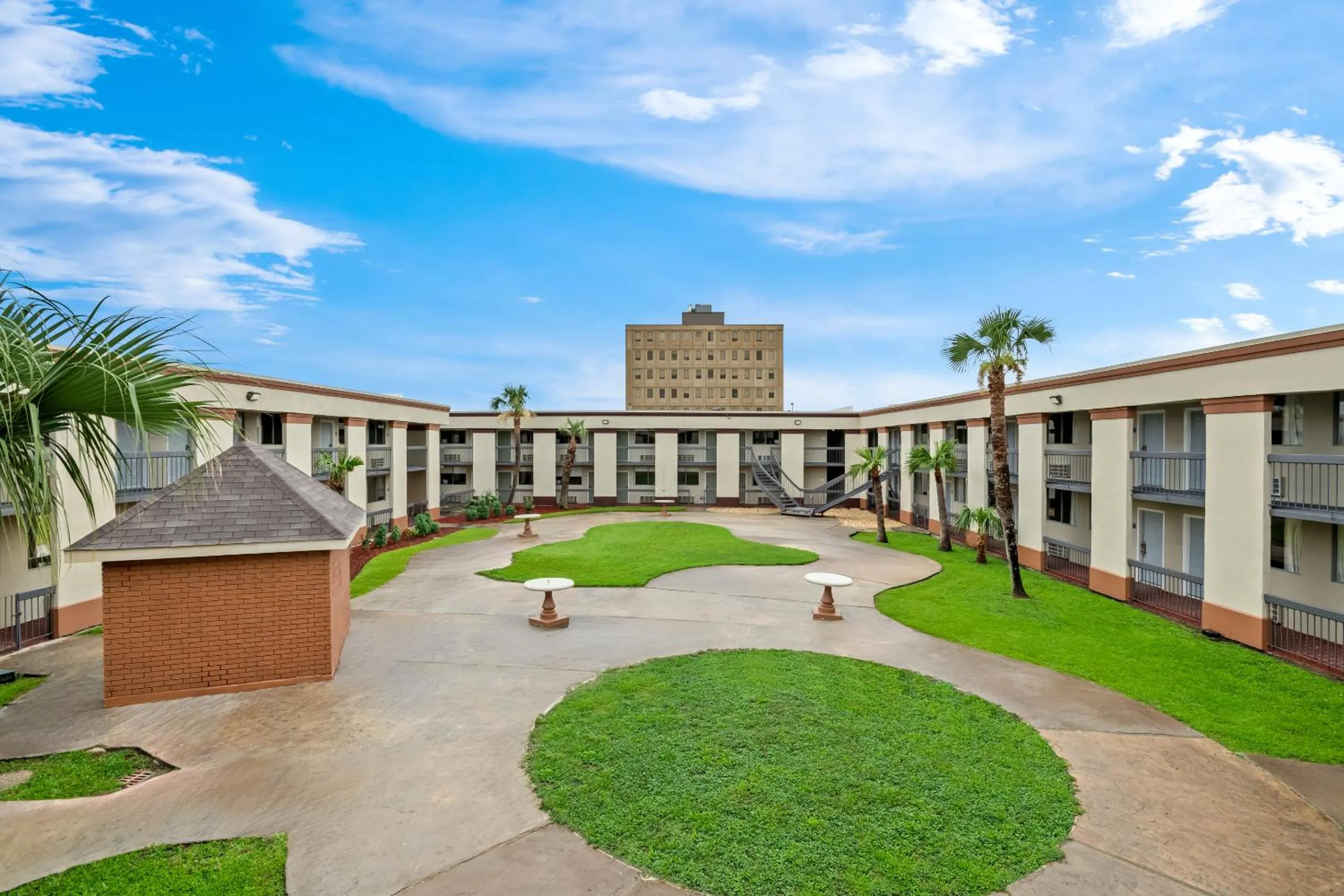 Property building in Quality Inn Harvey - New Orleans