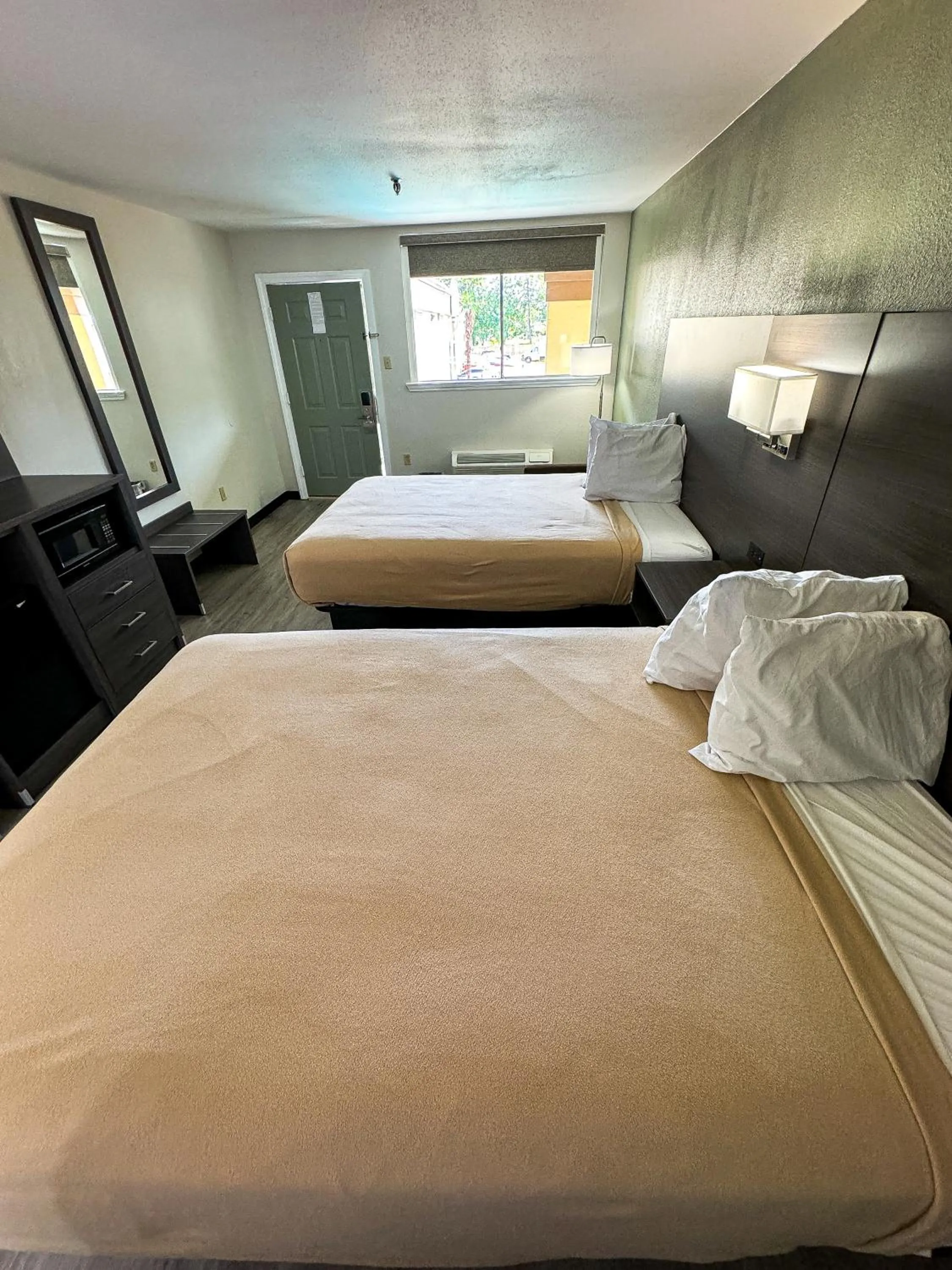 Standard Double Room in Quality Inn Harvey - New Orleans