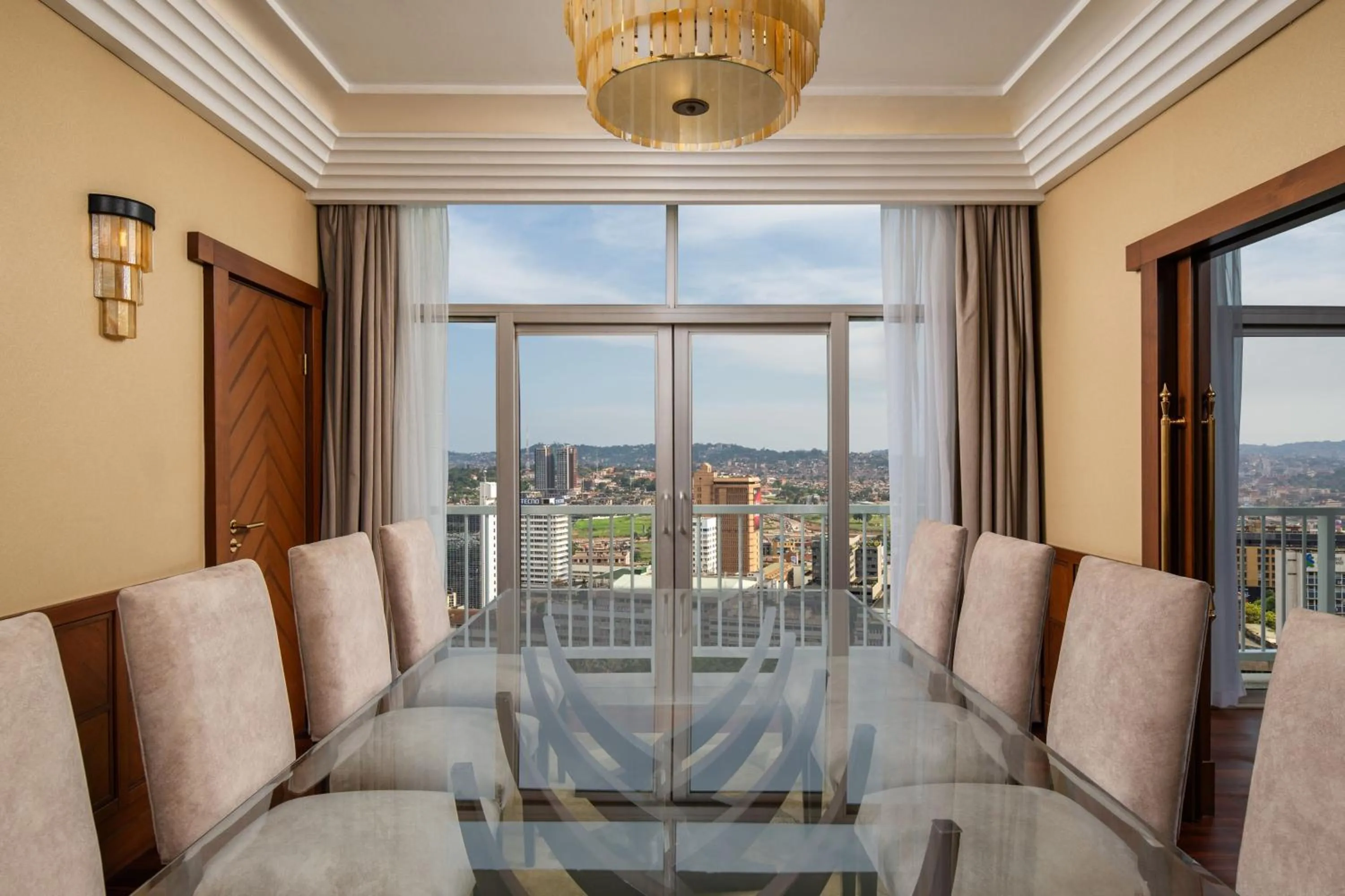 Photo of the whole room in Sheraton Kampala Hotel