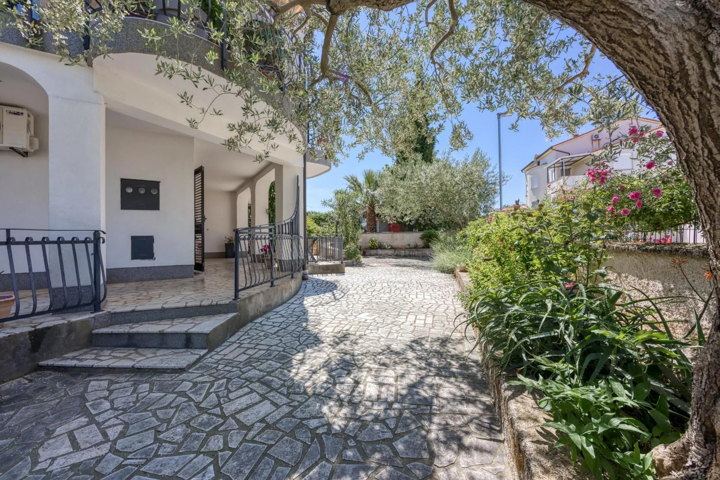 Guest House Jolanda