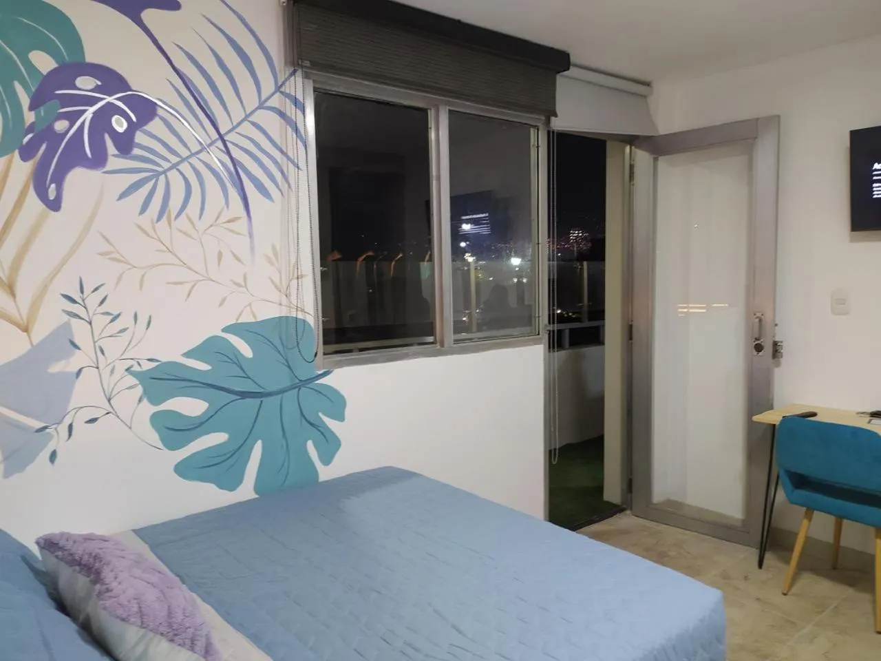 Photo of the whole room in Platinum Hotel