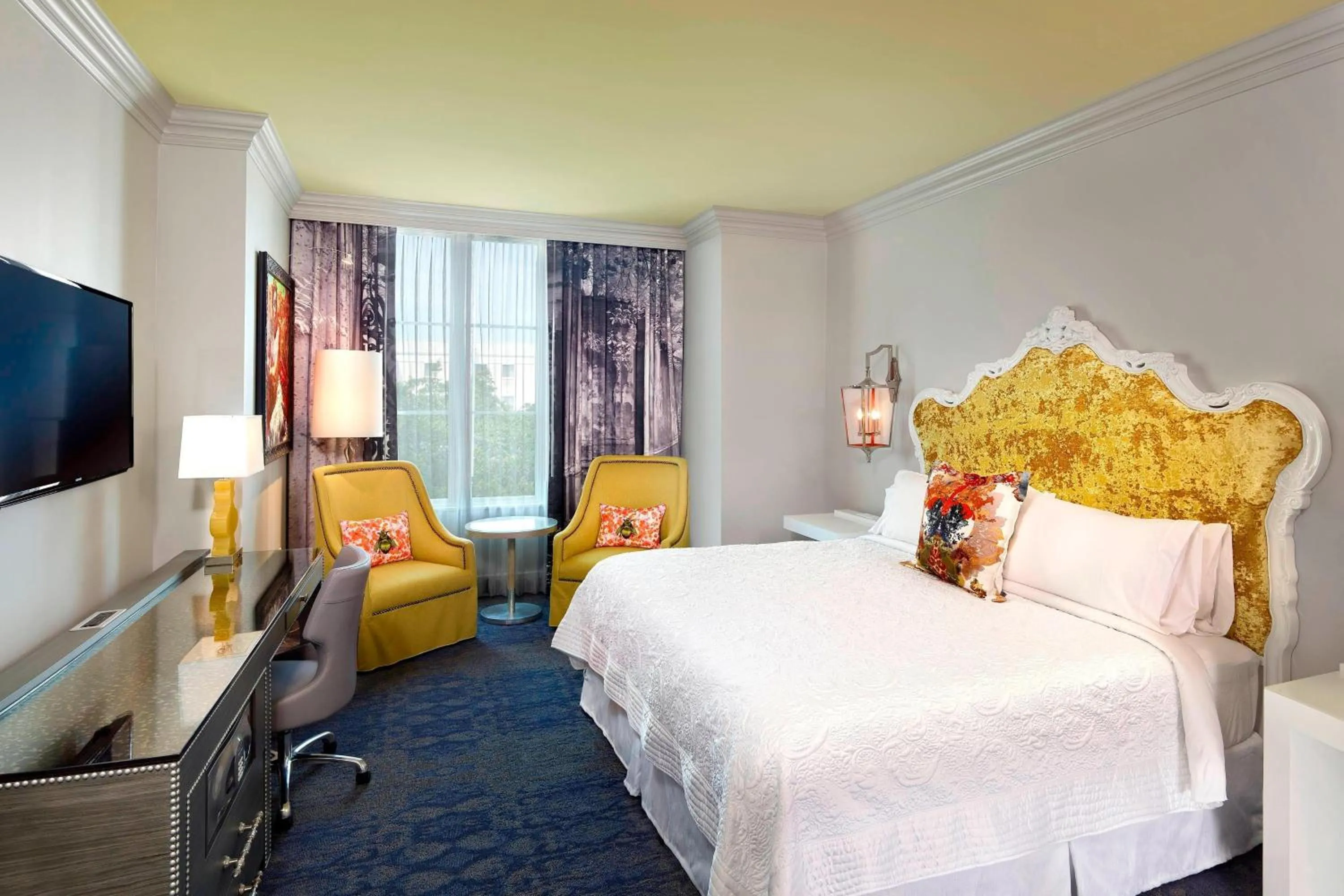 Photo of the whole room, Bed in Grand Bohemian Charleston, Autograph Collection