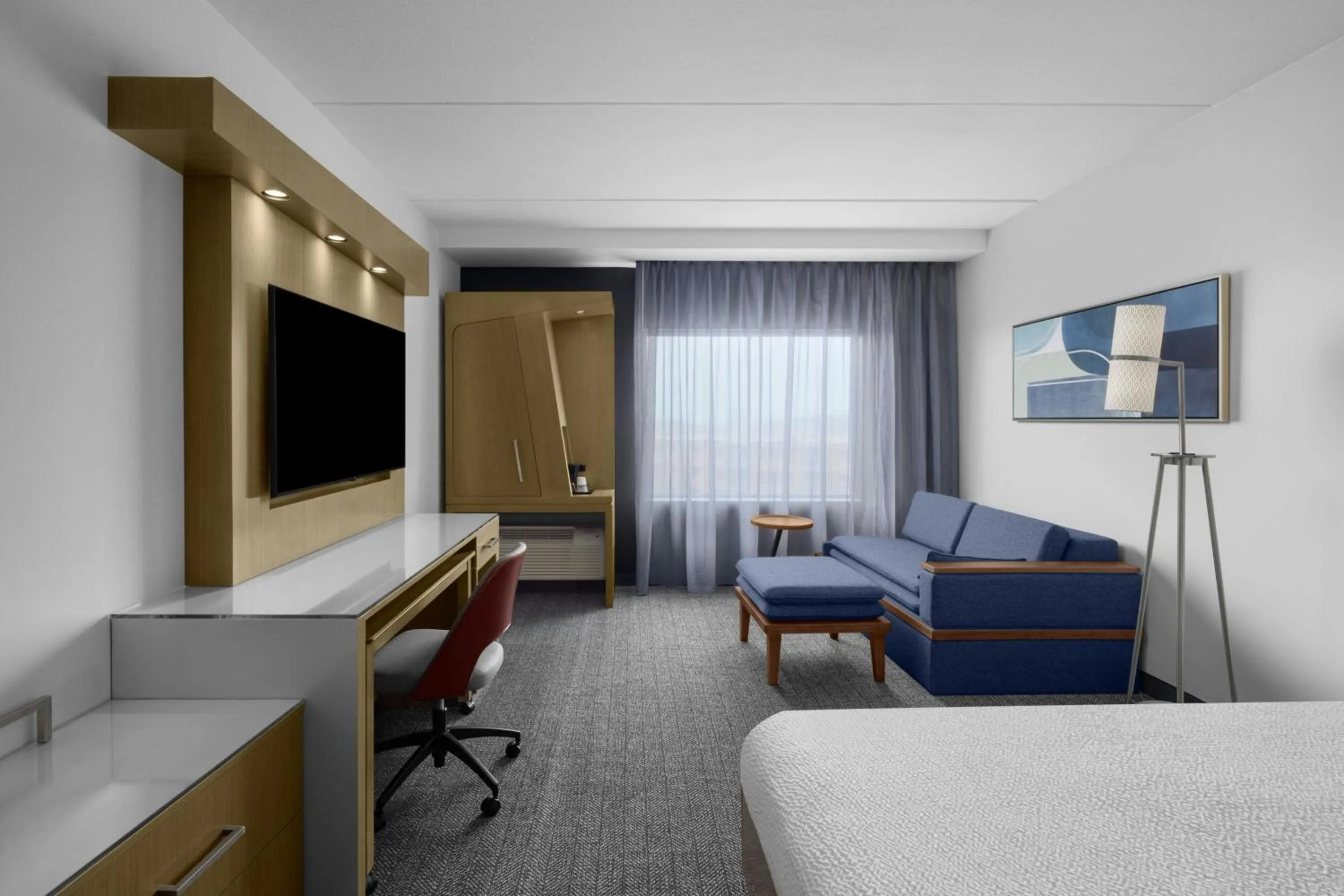 Photo of the whole room, Bed in Courtyard by Marriott Orlando South/Grande Lakes Area