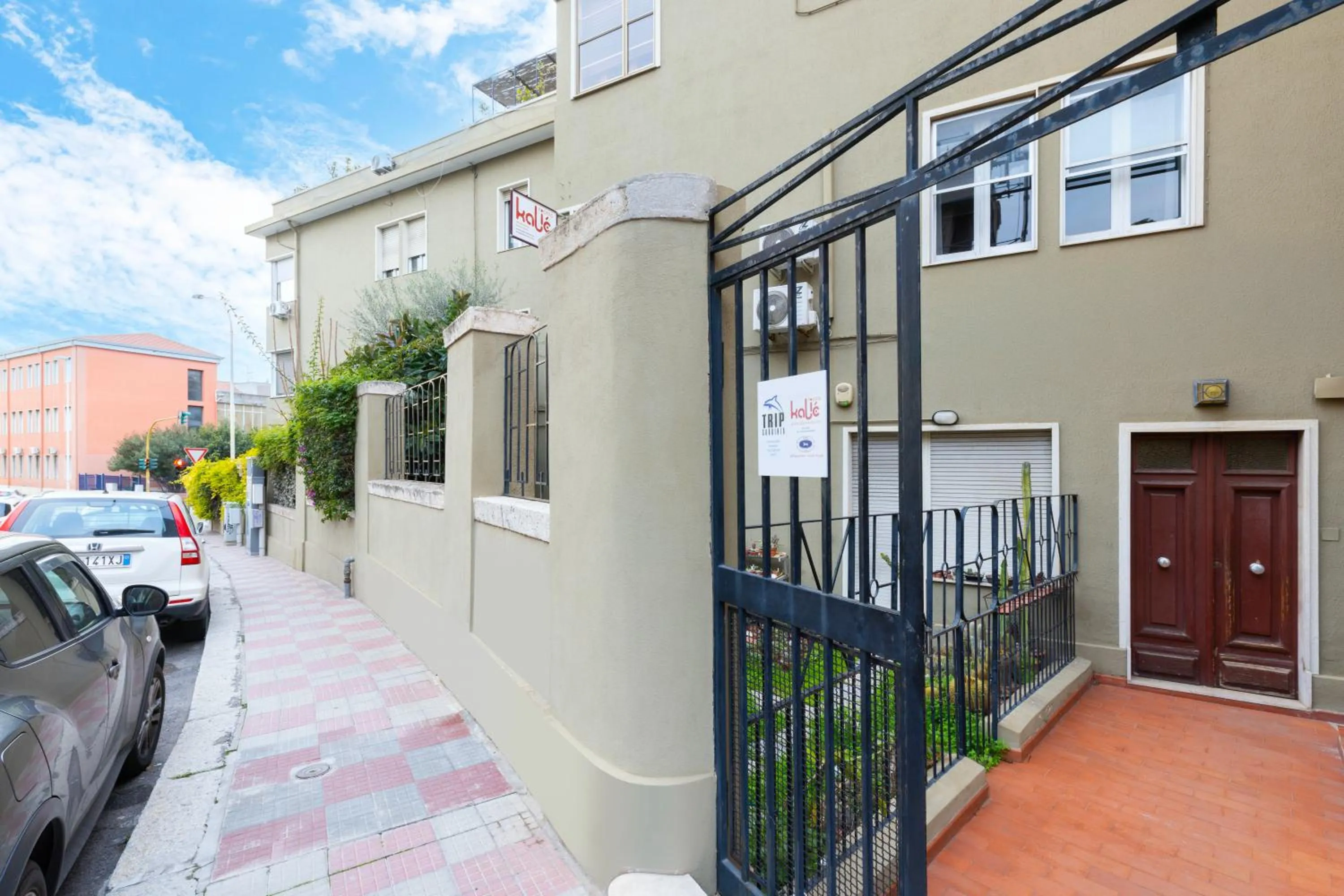 Property building in Kaliè Rooms Guest House