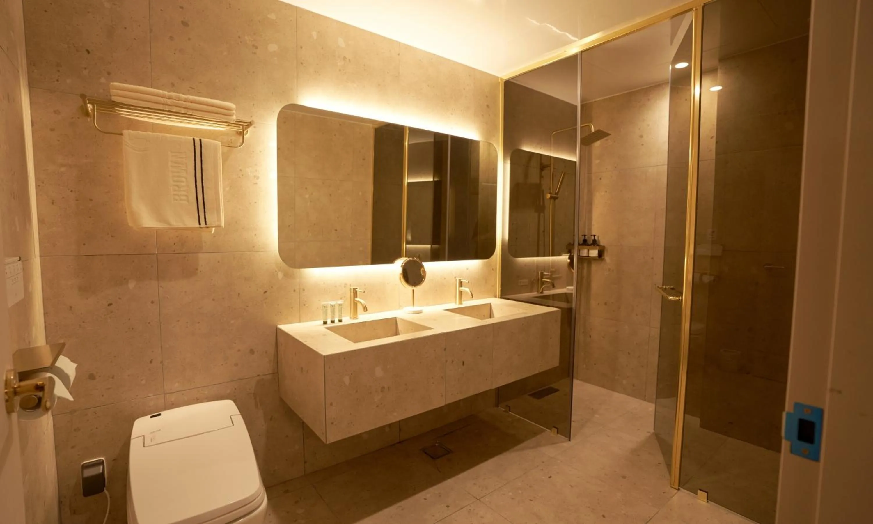 Shower in Brown Dot Hotel Gunsan Terminal Branch