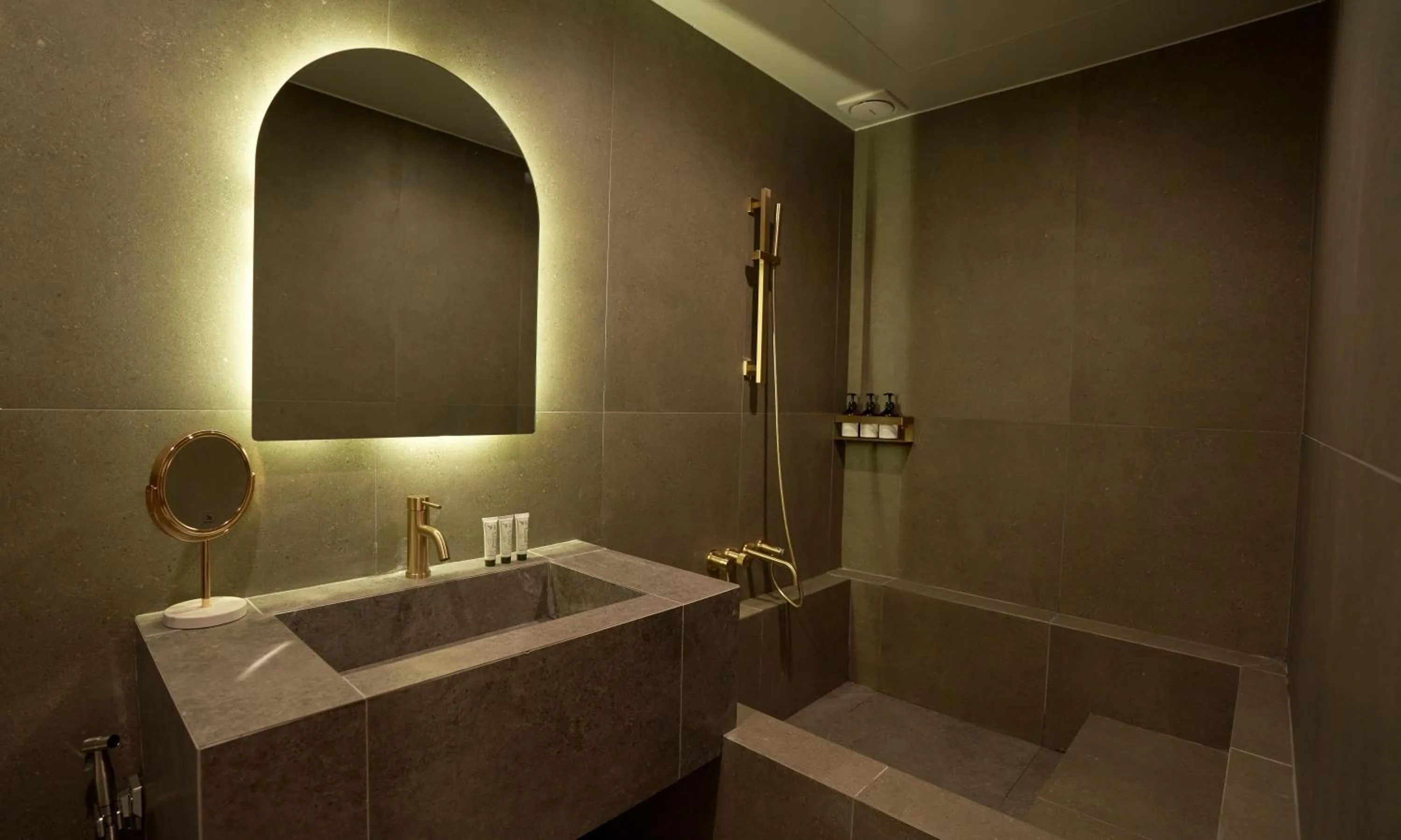 Bathroom in Brown Dot Hotel Gunsan Terminal Branch
