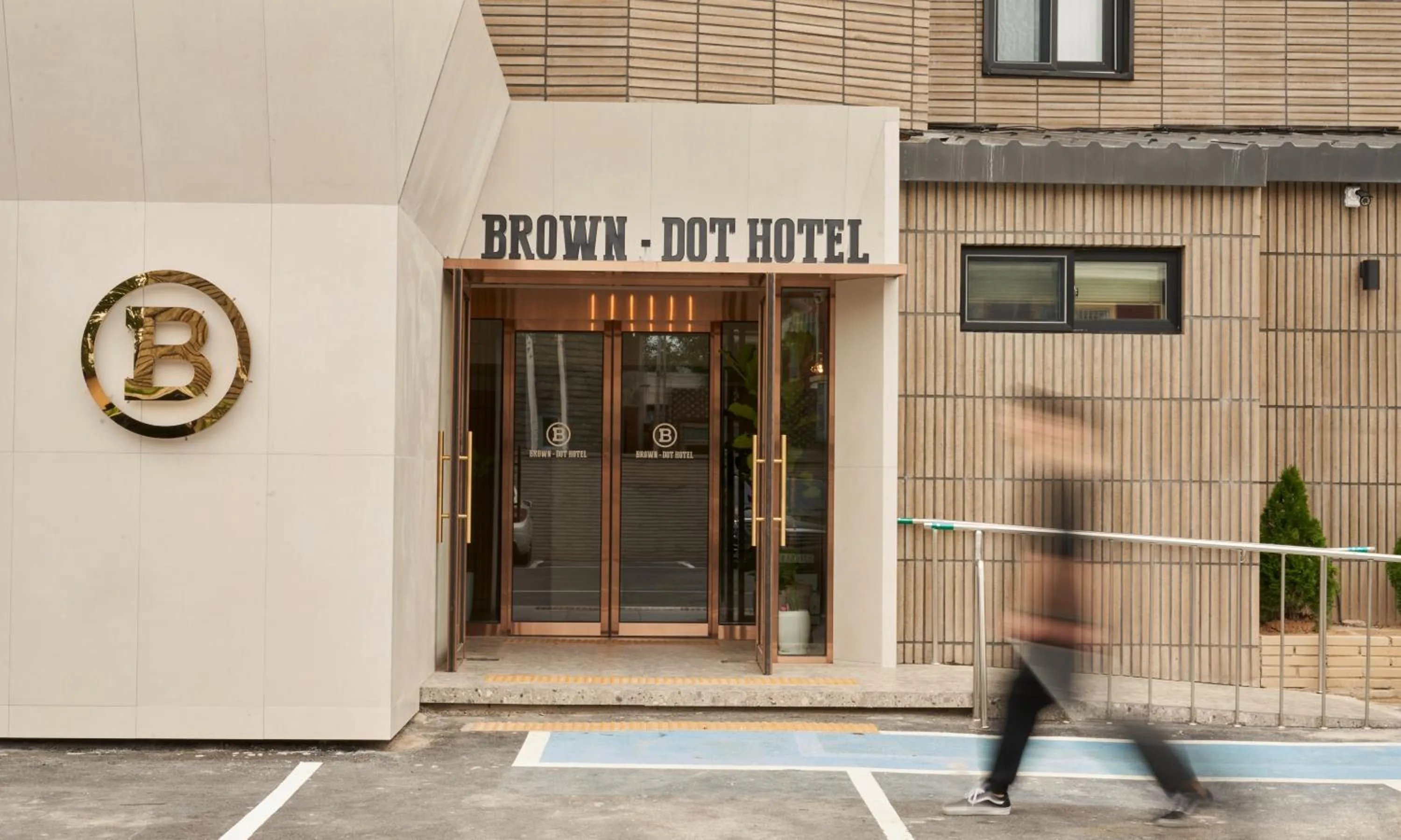 Property building in Brown Dot Hotel Gunsan Terminal Branch