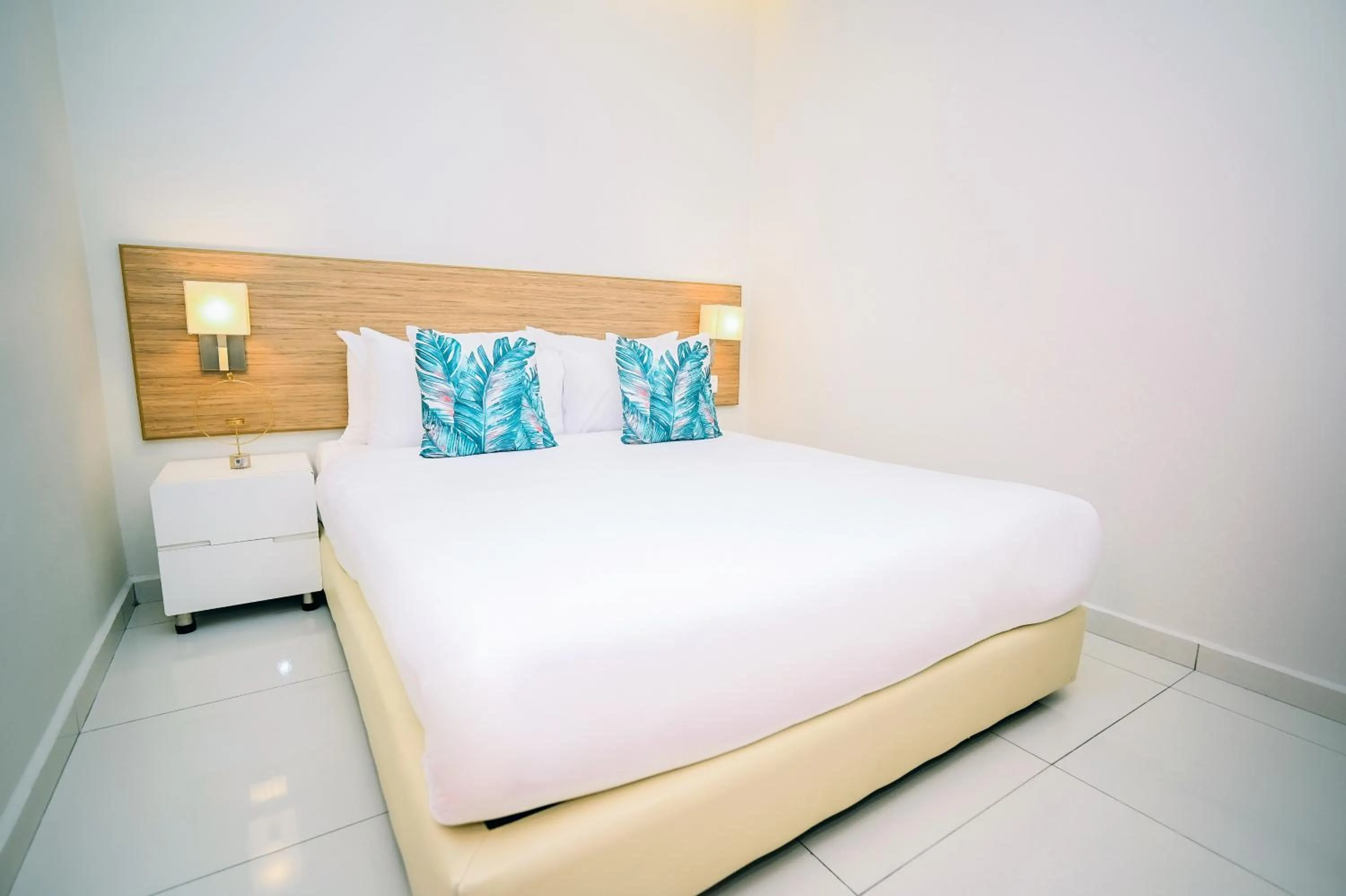 Bed in Swing & Pillows - Kelana Jaya Selangor