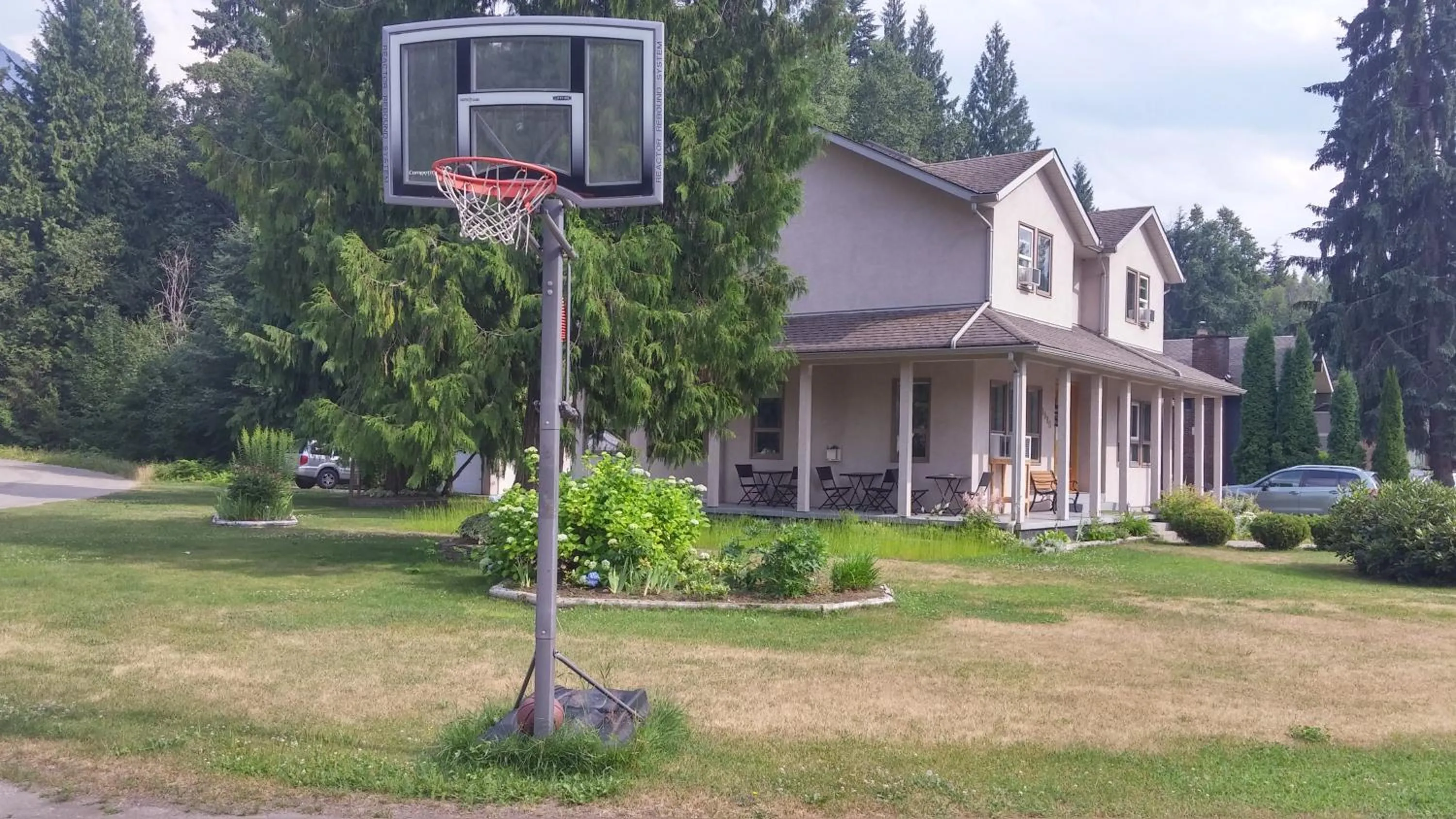 Property building in Cornerstone Bed and Breakfast