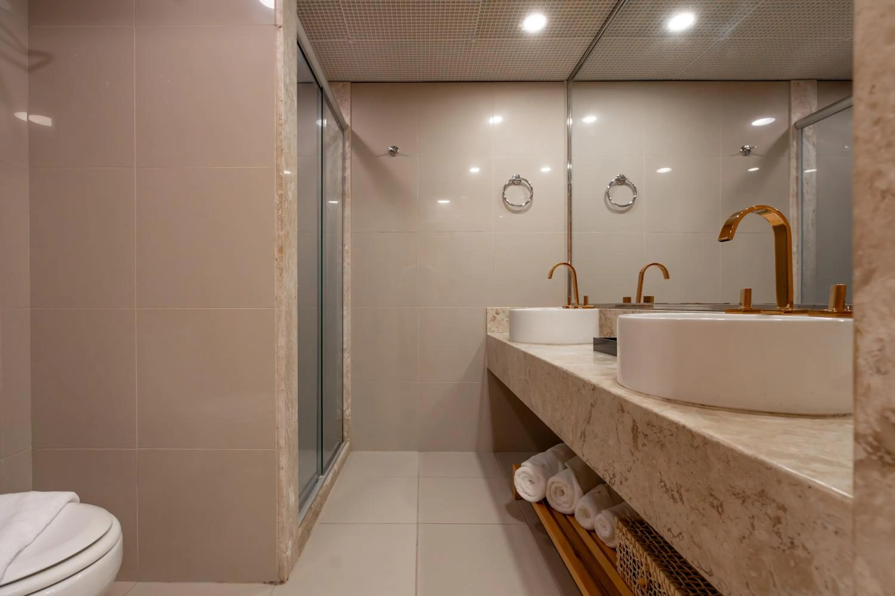 Bathroom in Afago Mareiro Hotel