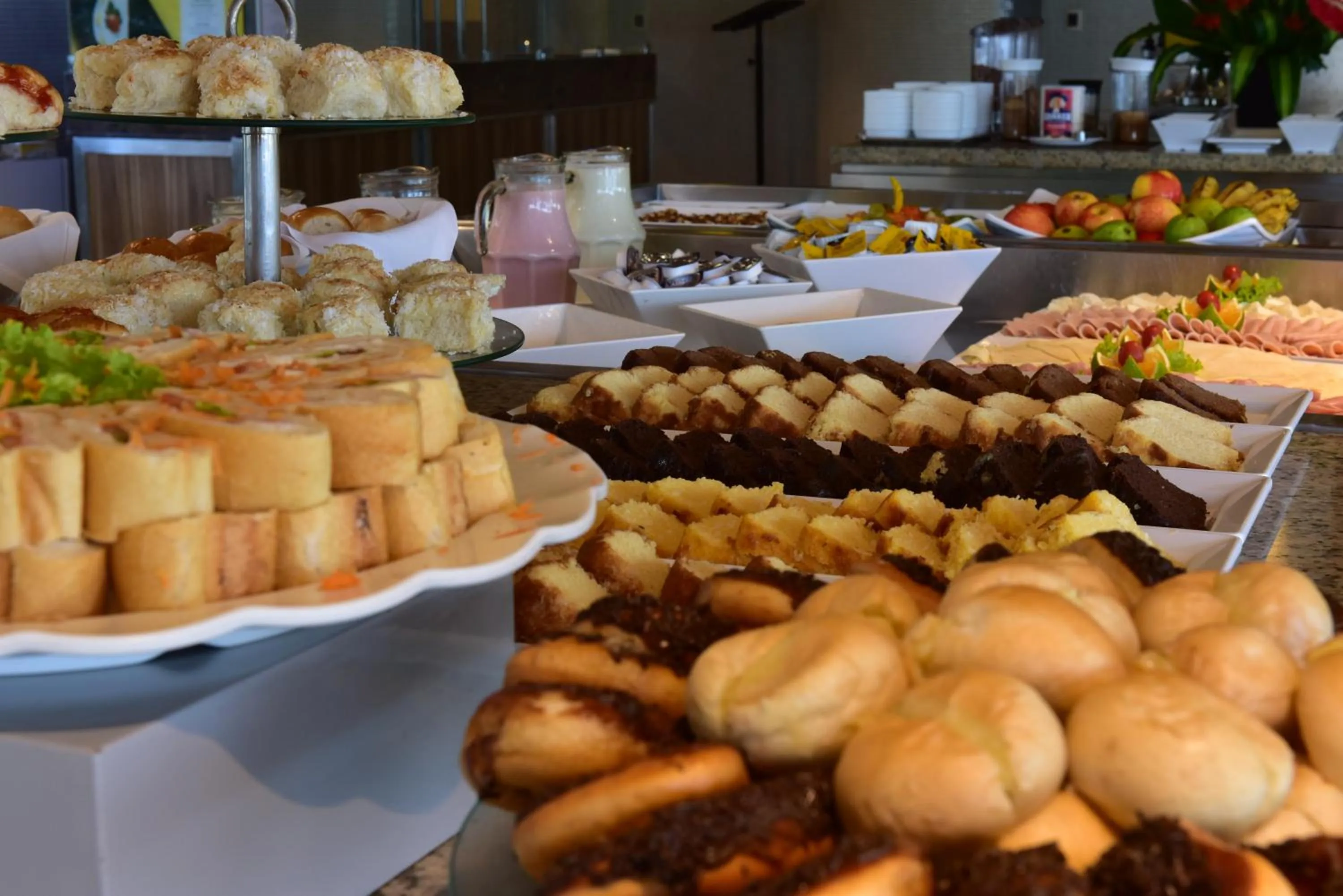 Restaurant/places to eat in Afago Mareiro Hotel