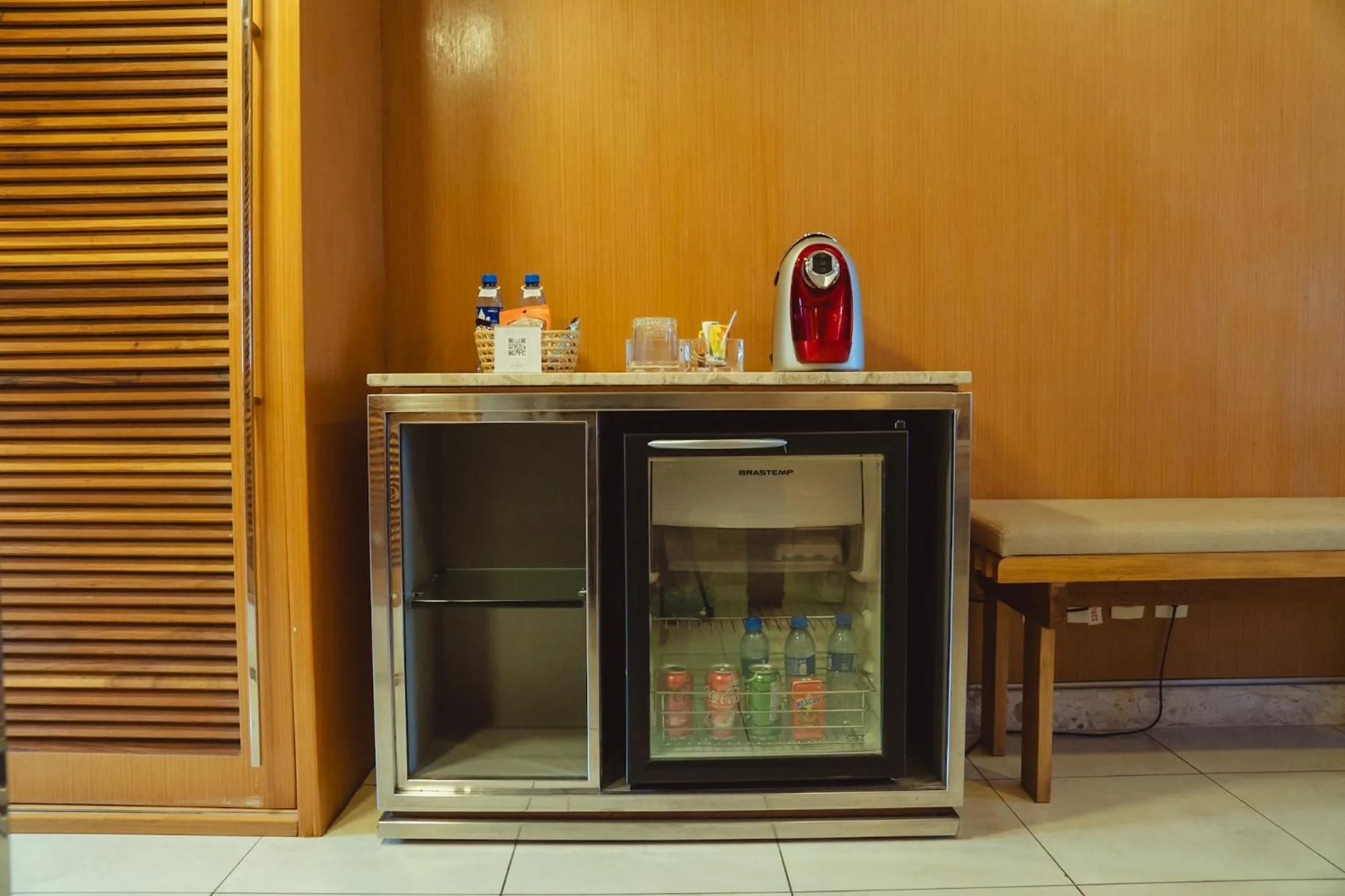 Coffee/tea facilities in Afago Mareiro Hotel