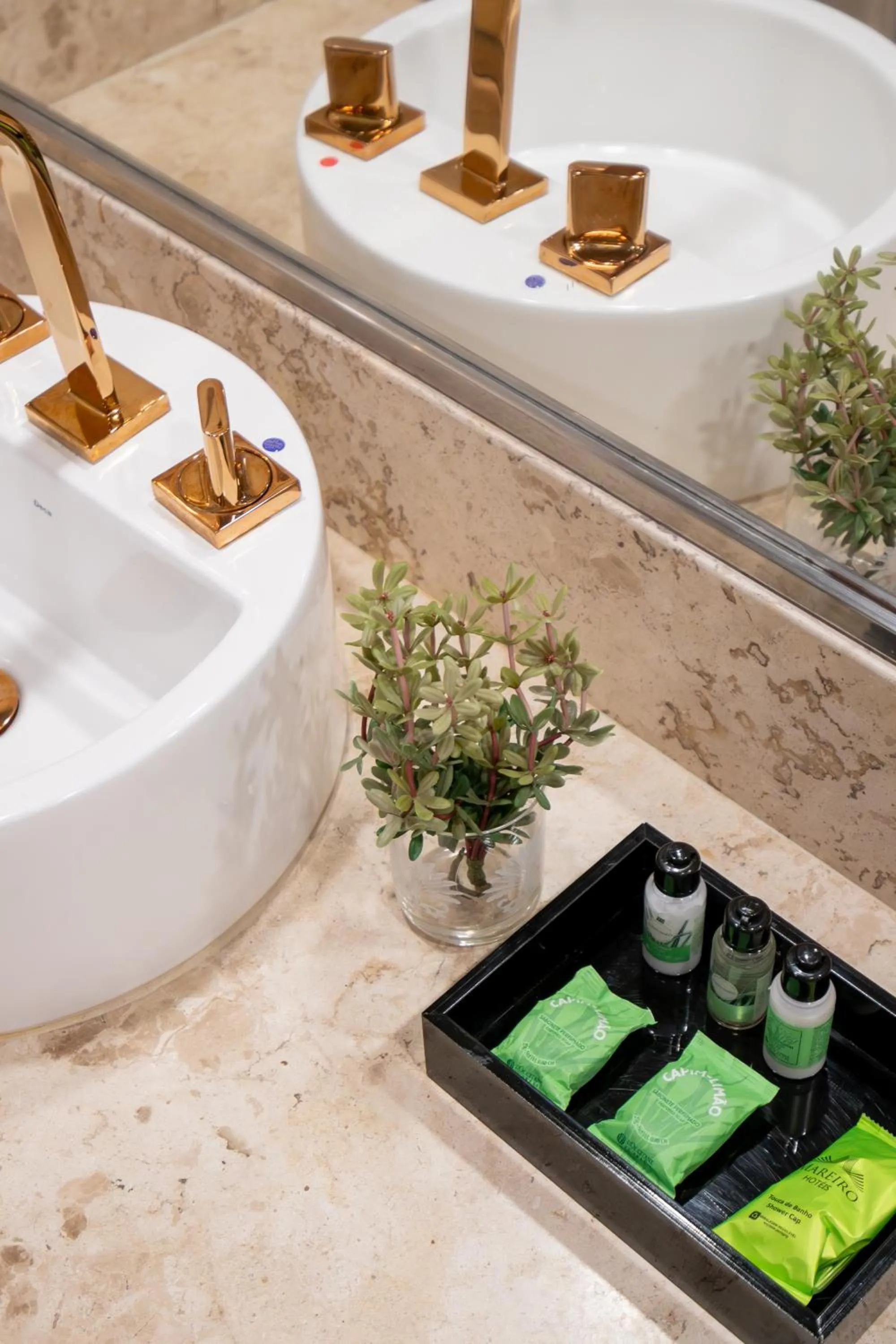 Bathroom in Afago Mareiro Hotel