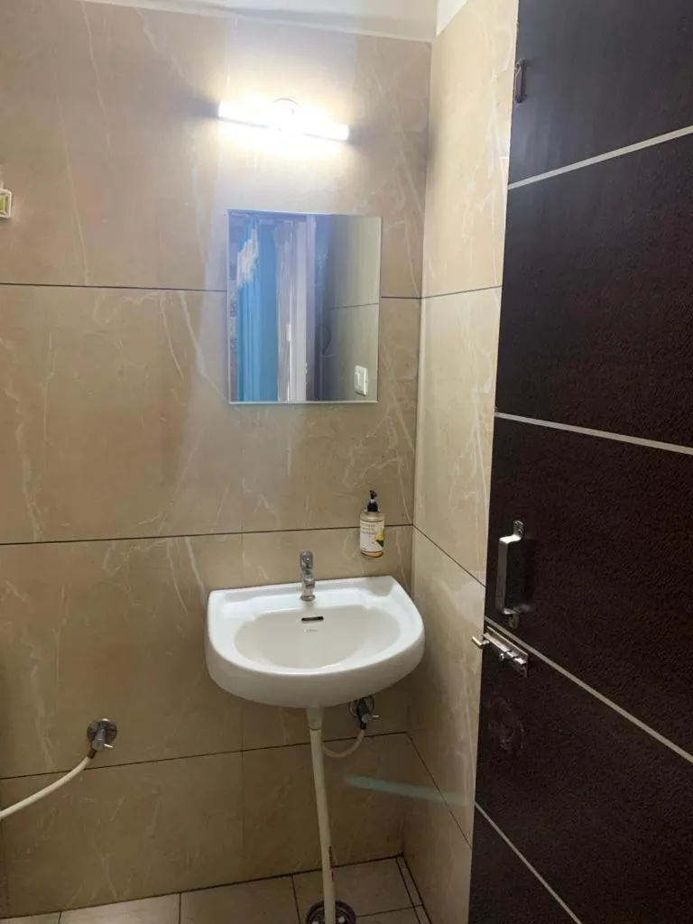 Shower in Hotel BCP Suites