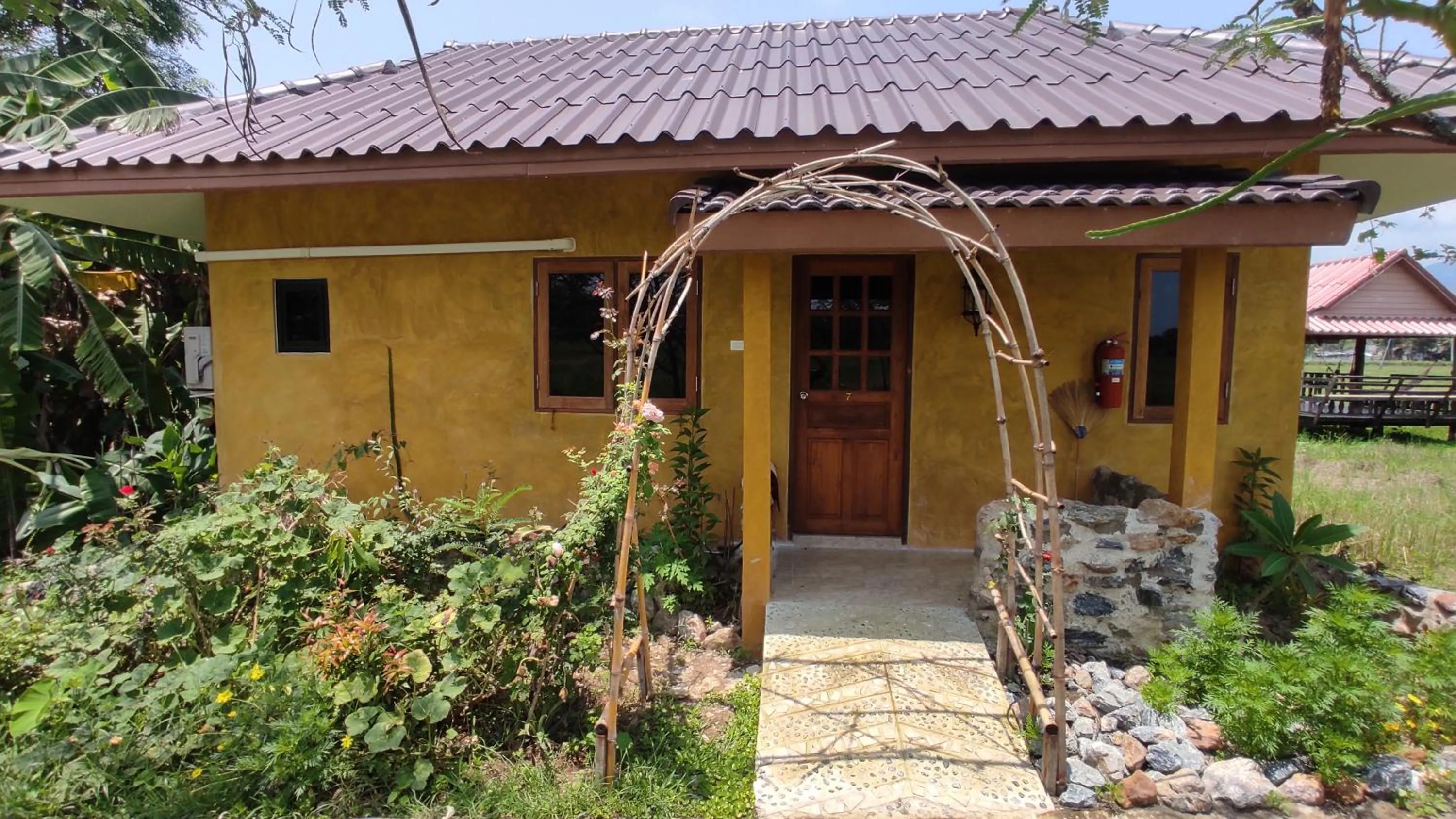 Property building in Country Retreat