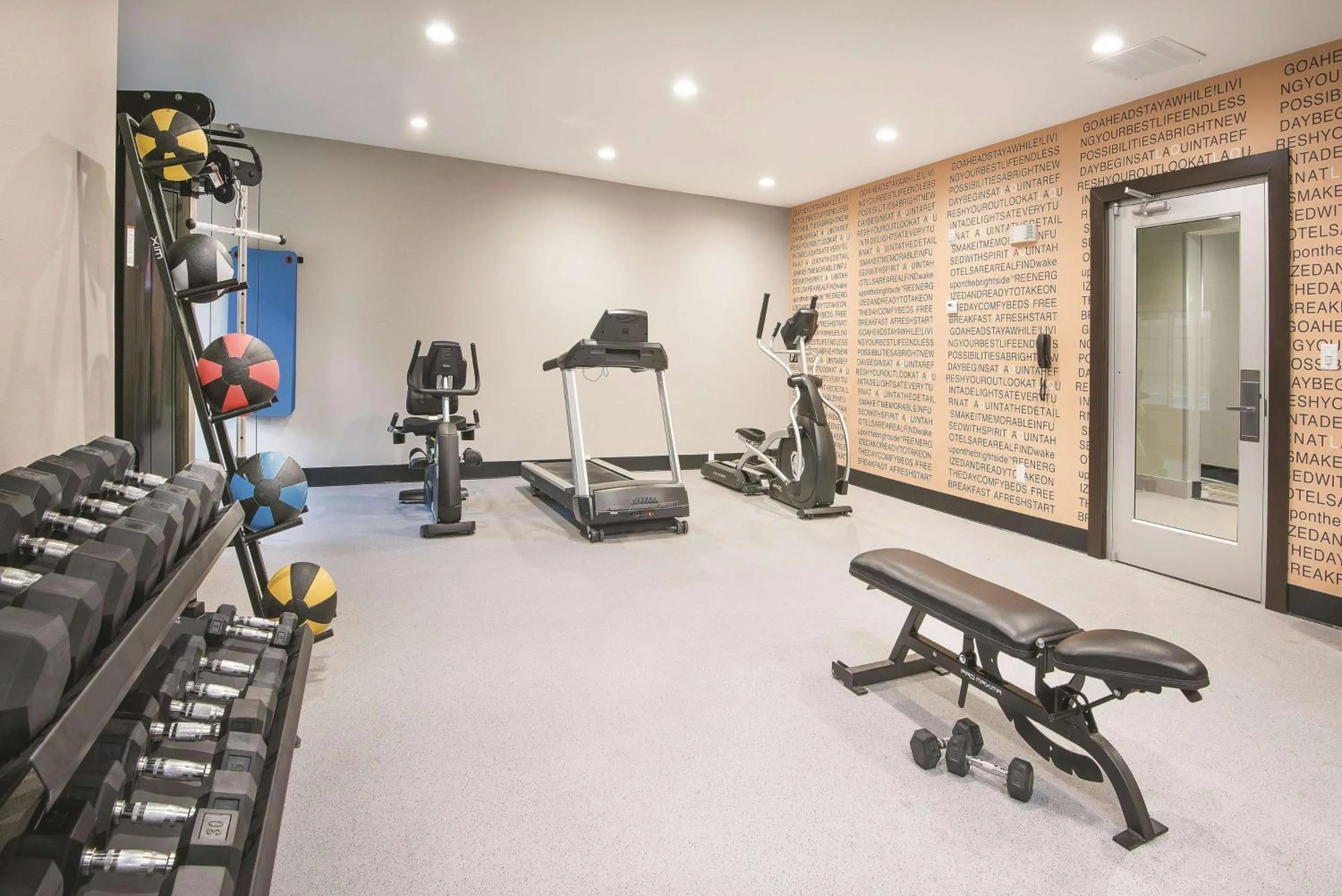 Fitness centre/facilities in La Quinta by Wyndham Fort Worth West - I-30