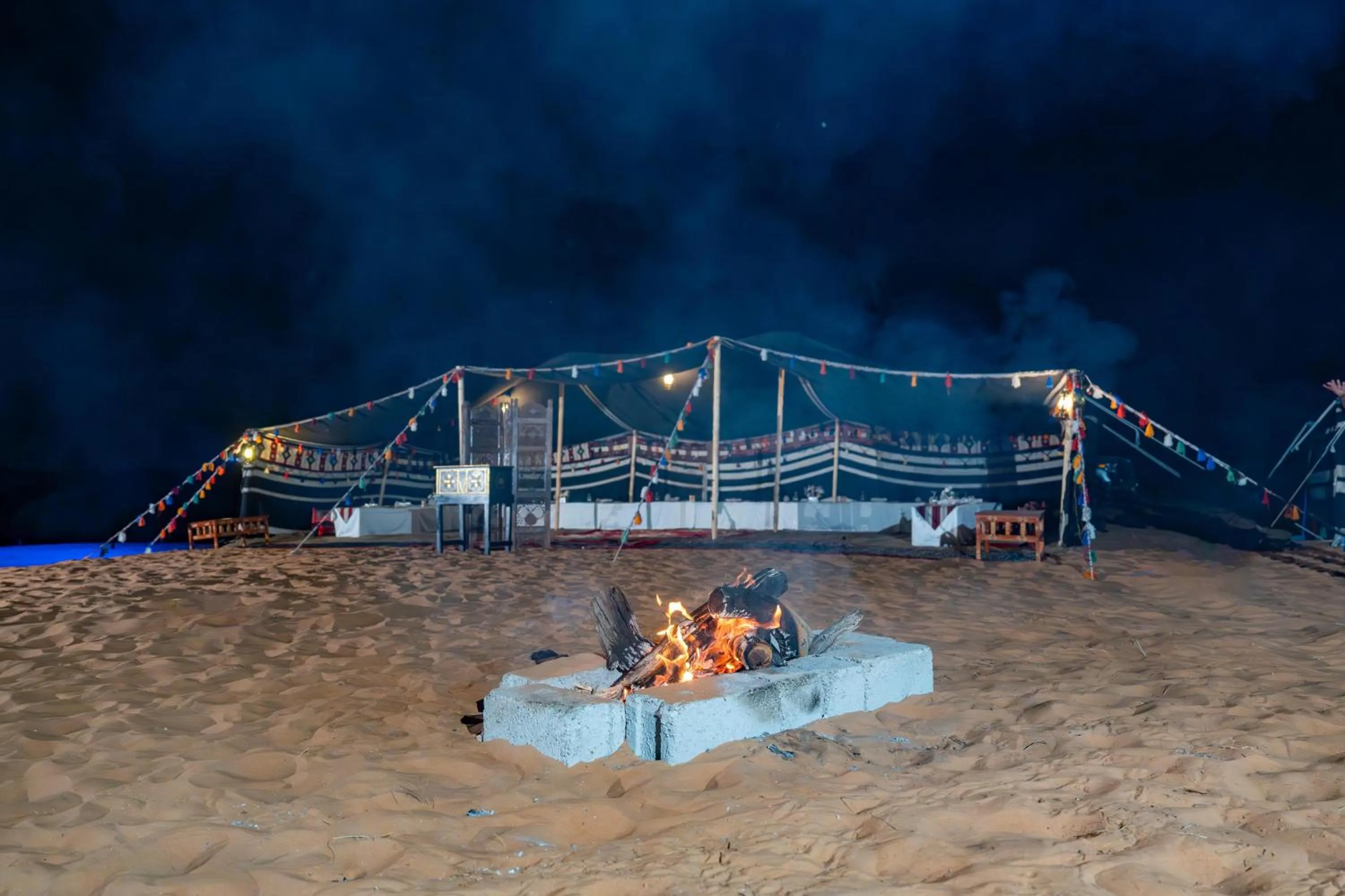 Food and drinks in Thousand Nights Camp