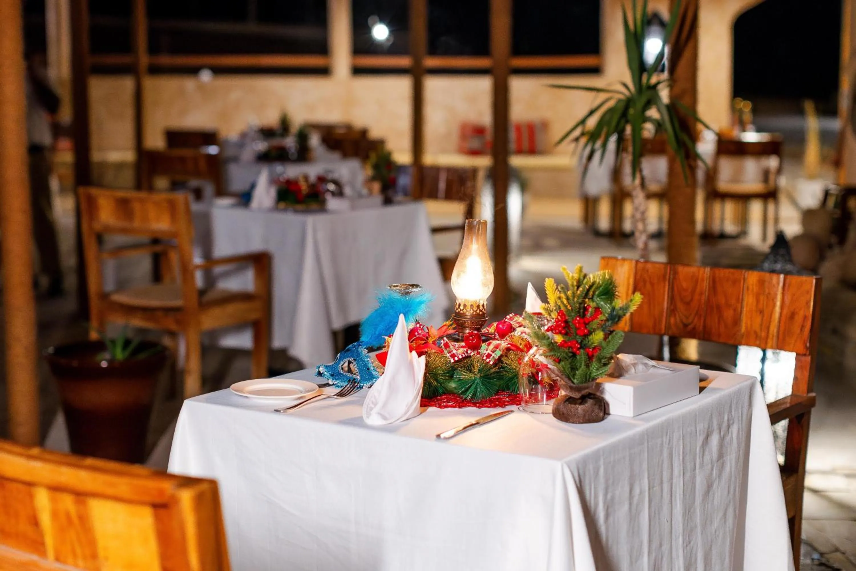 Restaurant/places to eat in Thousand Nights Camp