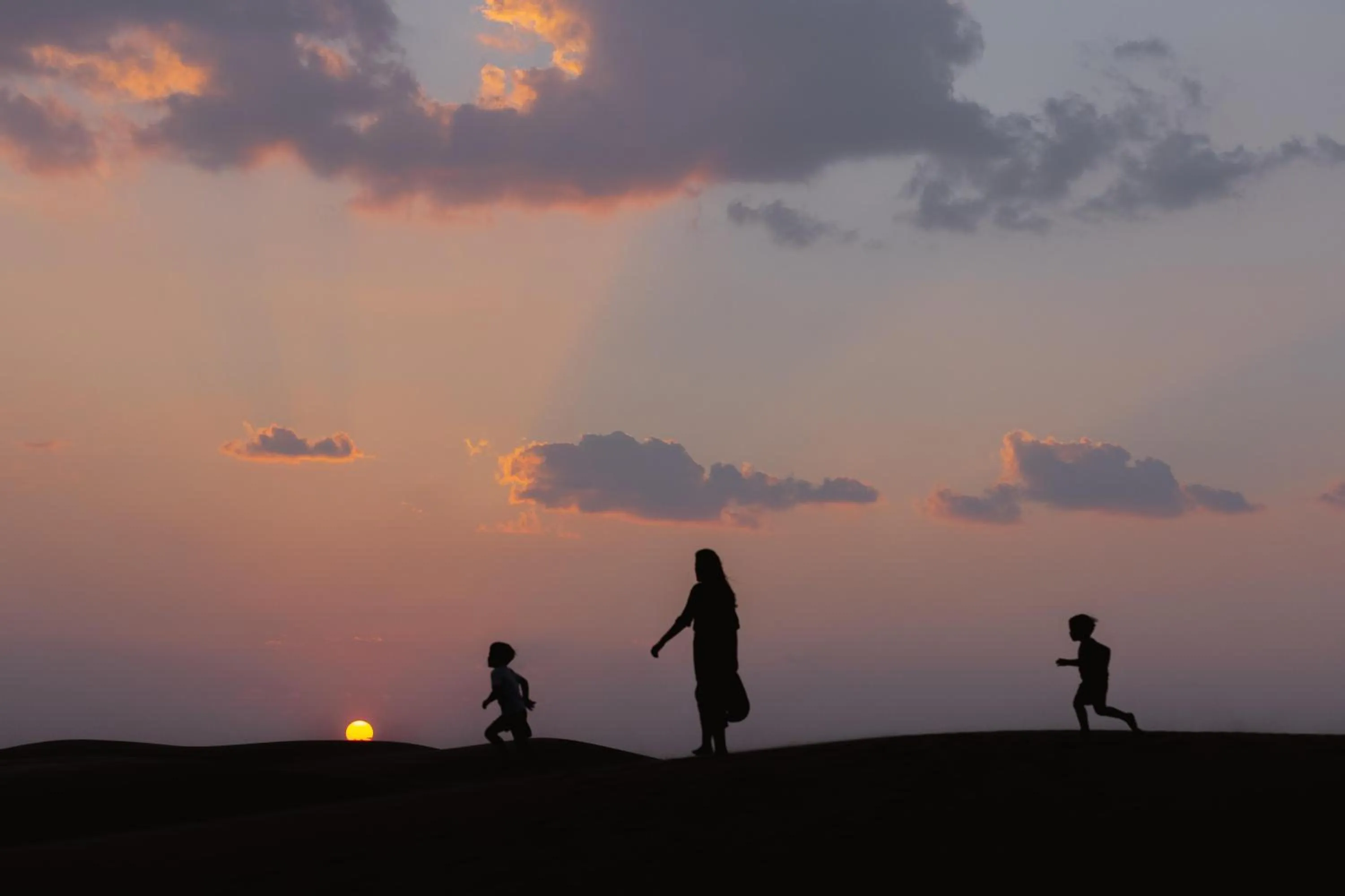 Food and drinks in Thousand Nights Camp