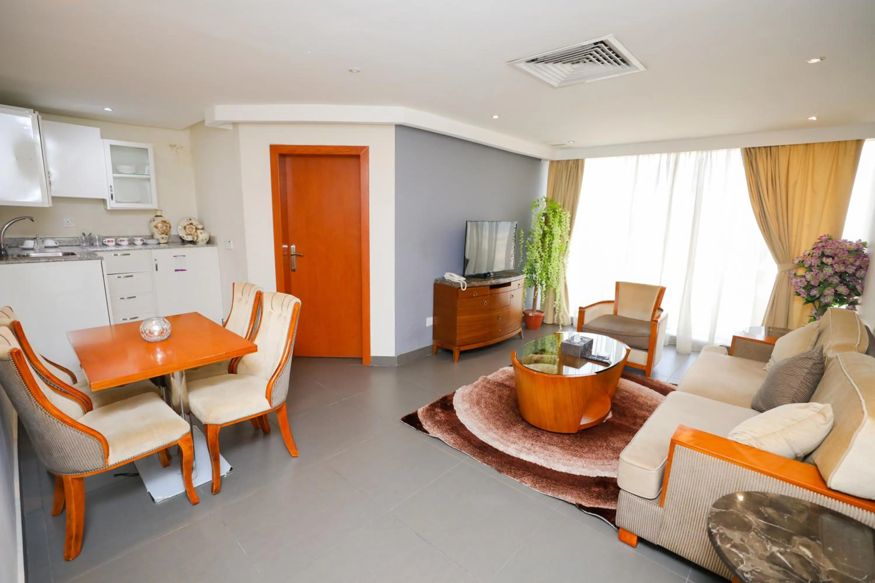 Living room in ماجيك سويت ابوحليفة Magic Suite Abu Halifa