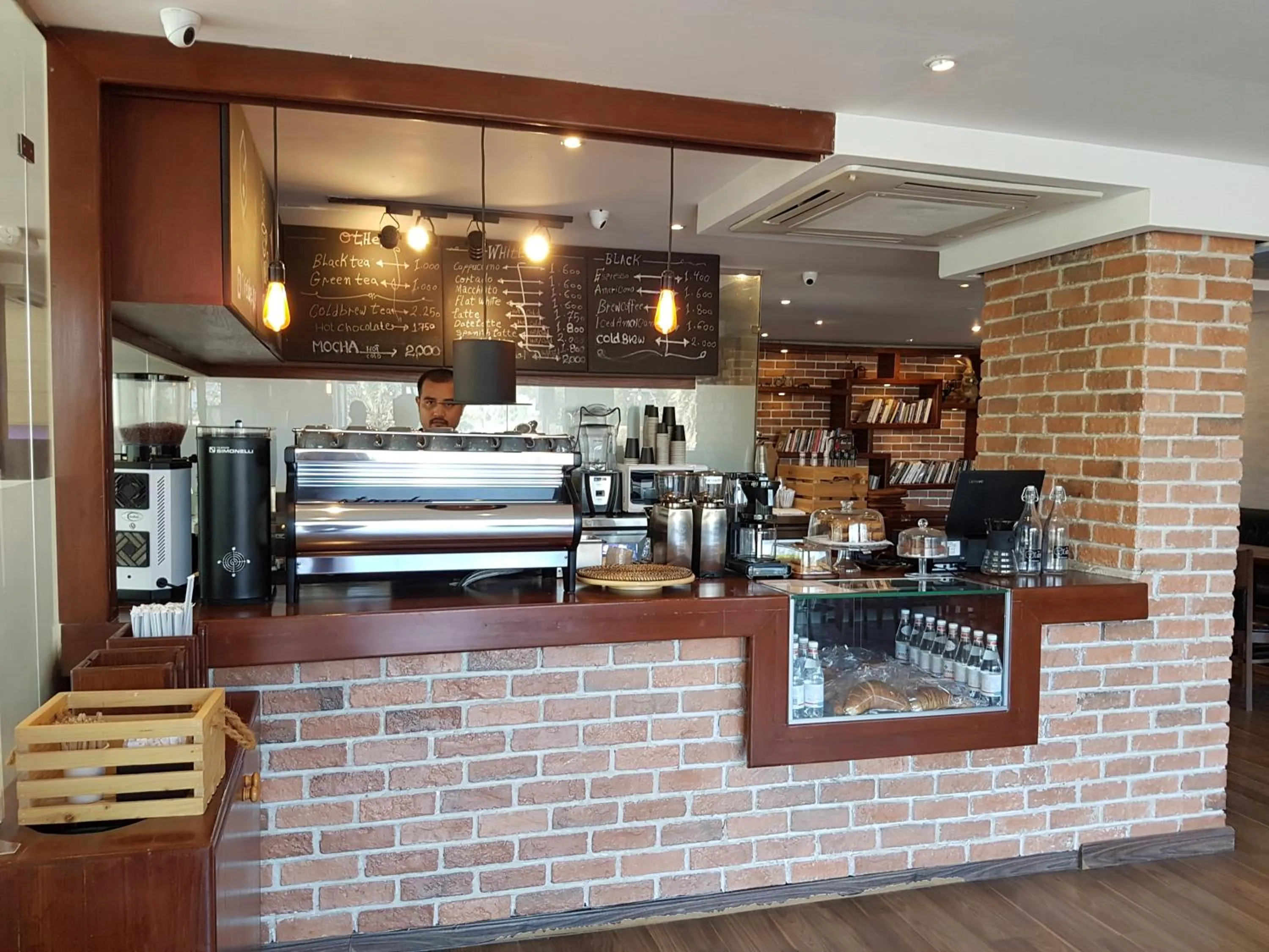 Lounge or bar in ماجيك سويت ابوحليفة Magic Suite Abu Halifa