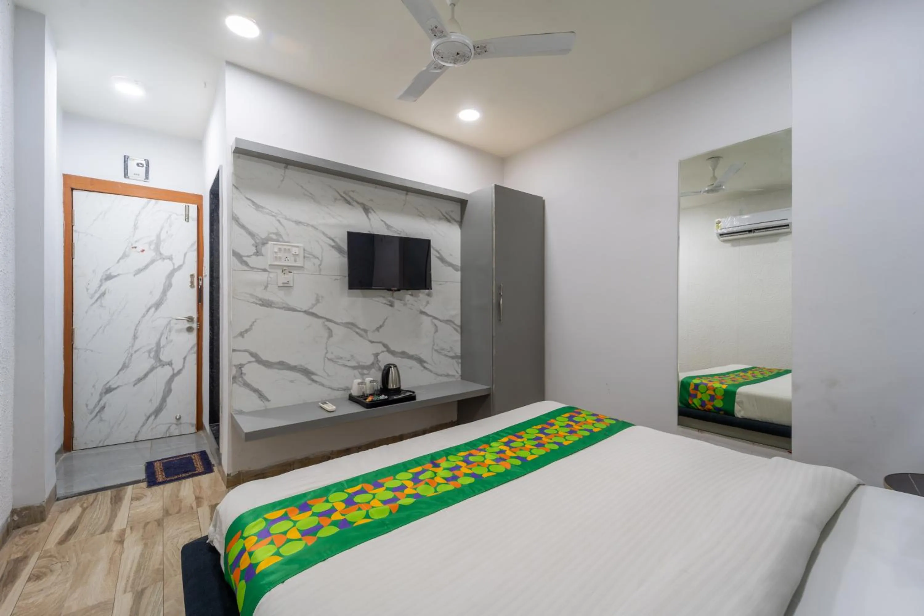 Bedroom, Bed in Treebo Musk