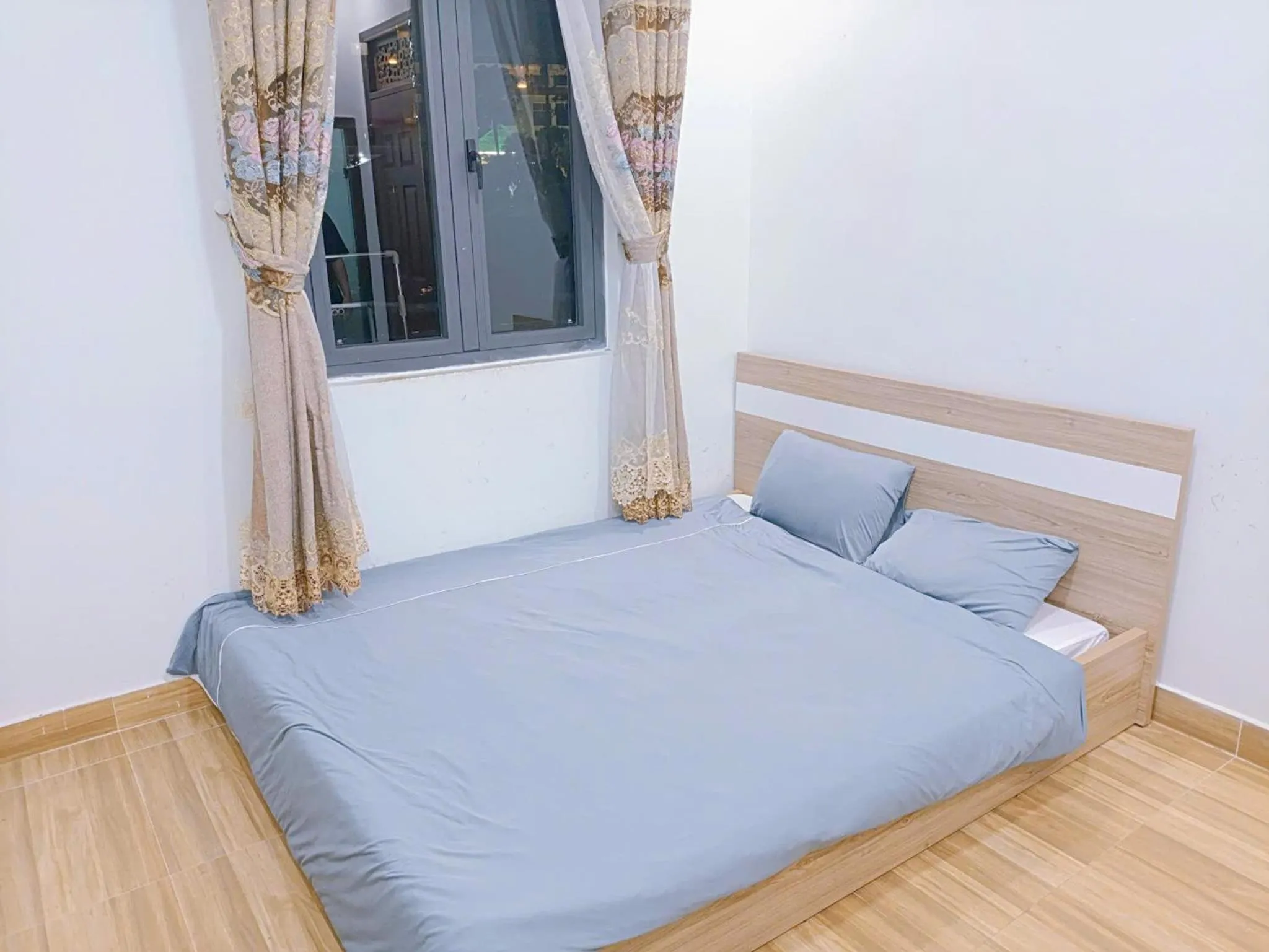 Bedroom in OYO 1248 Quyen House