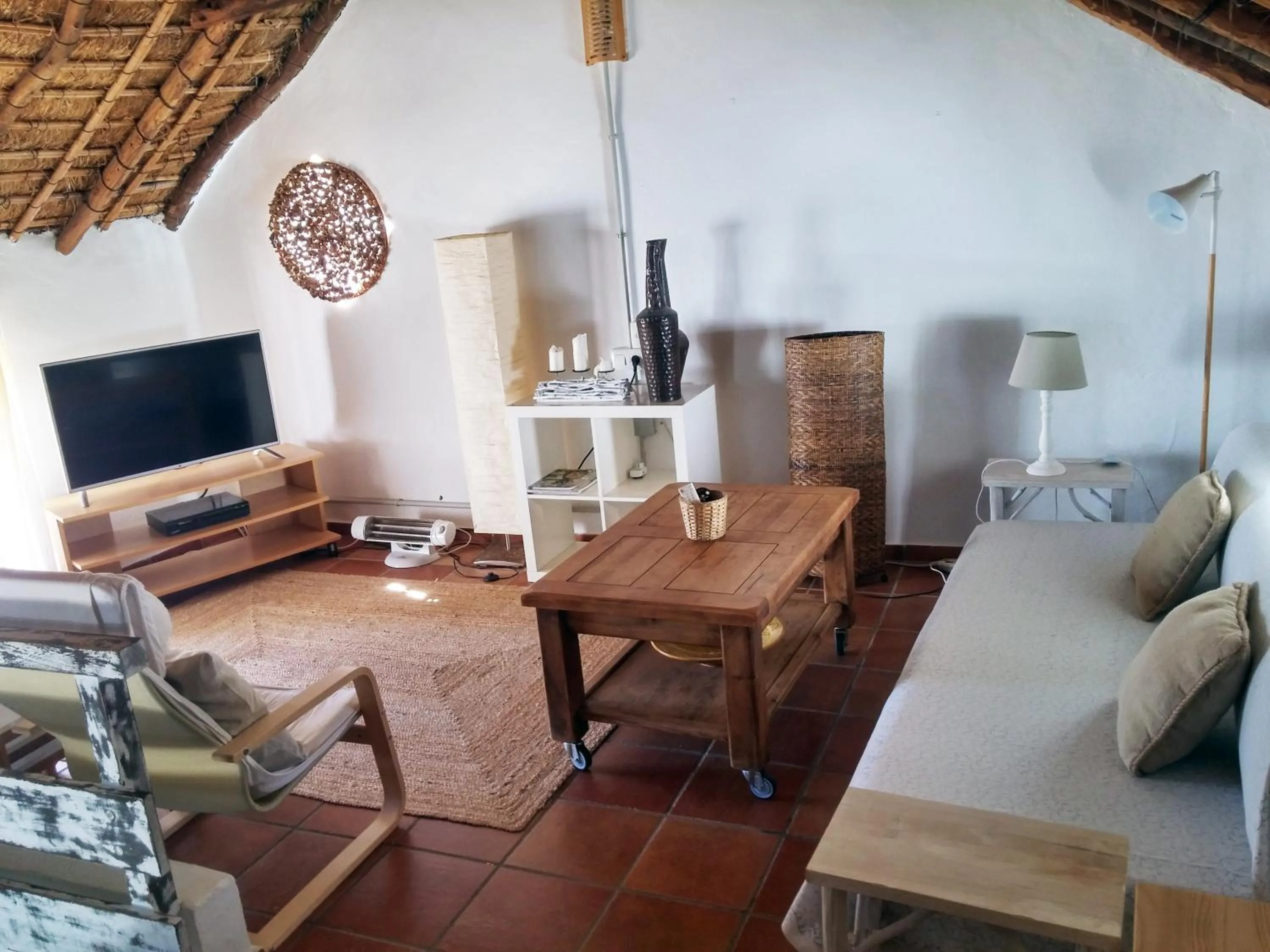 Photo of the whole room in Bungalows Los Castillejos