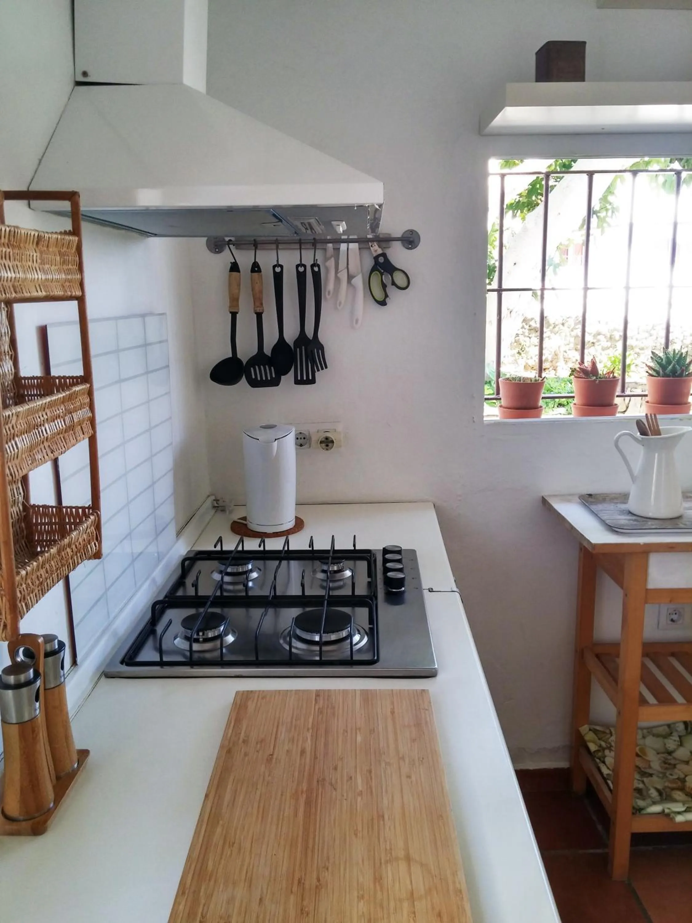 Kitchen or kitchenette in Bungalows Los Castillejos